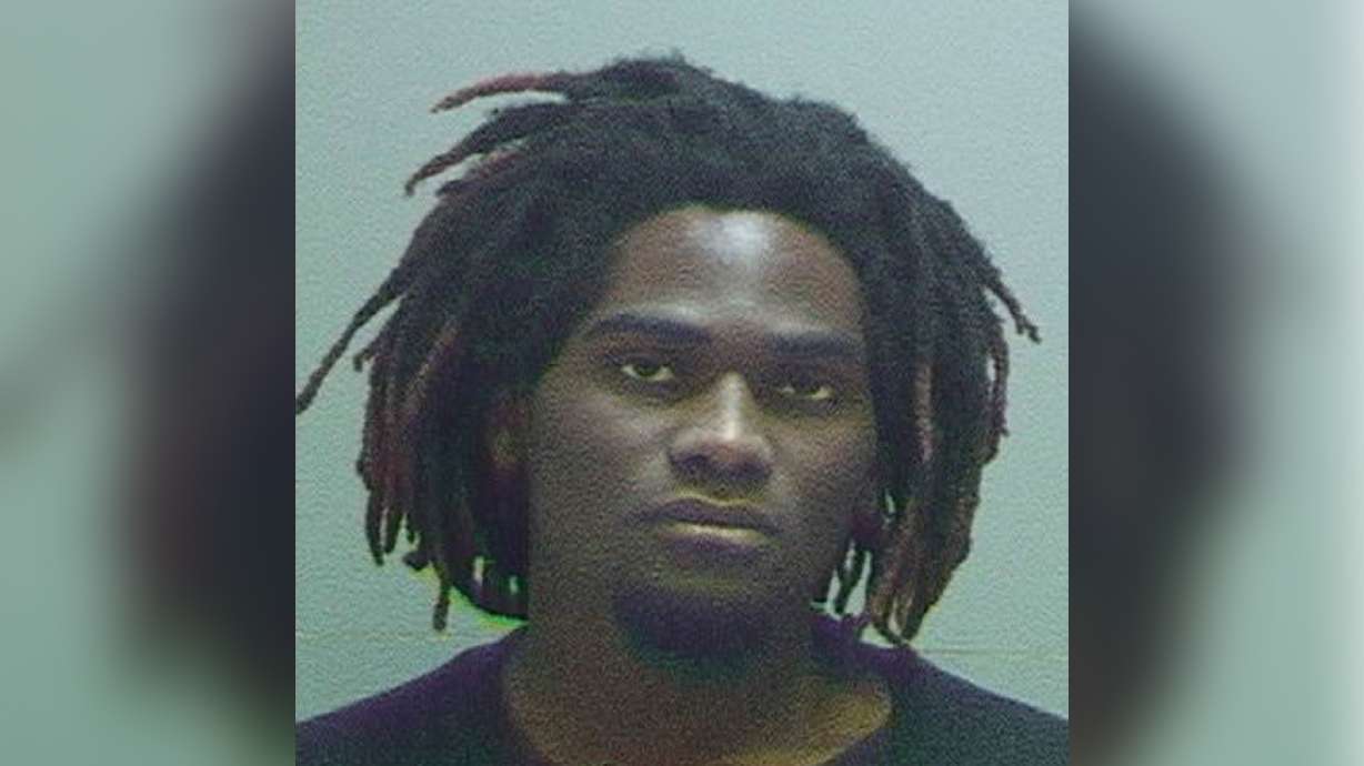 Utah man traded booze for sex with teen girls, police say