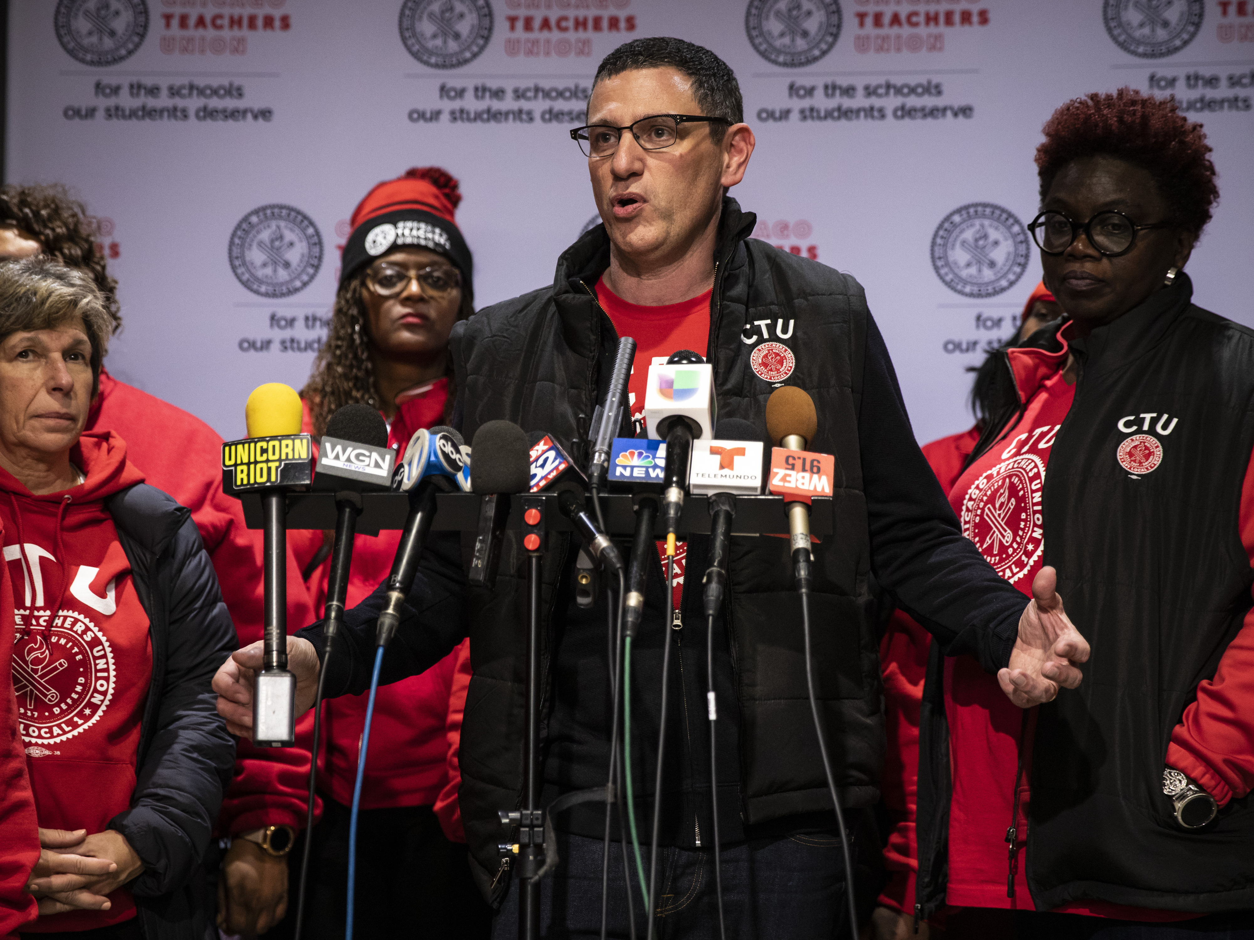 Chicago teachers strike ends after 11 days without school