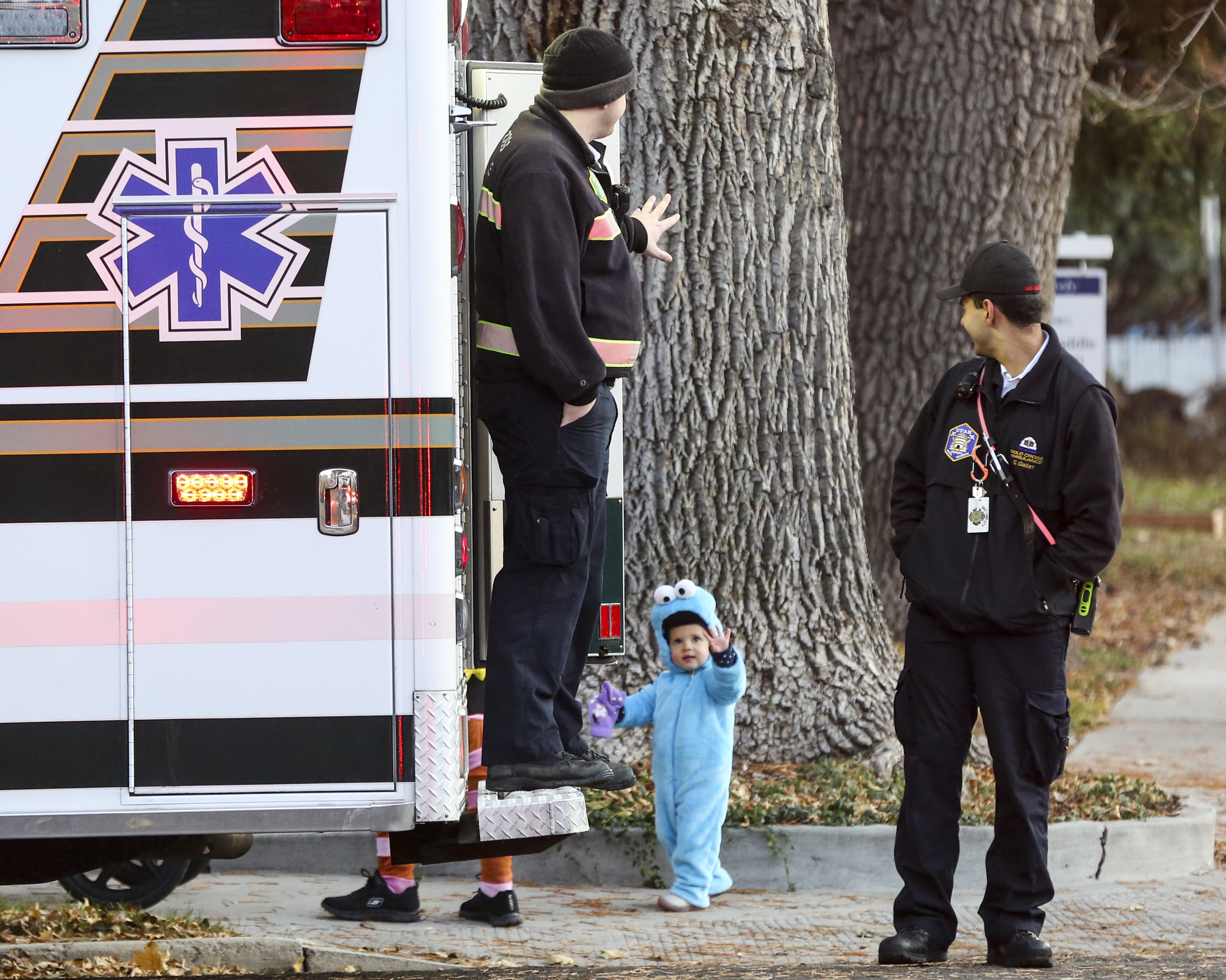 Firefighters respond to Salt Lake house fire on Halloween