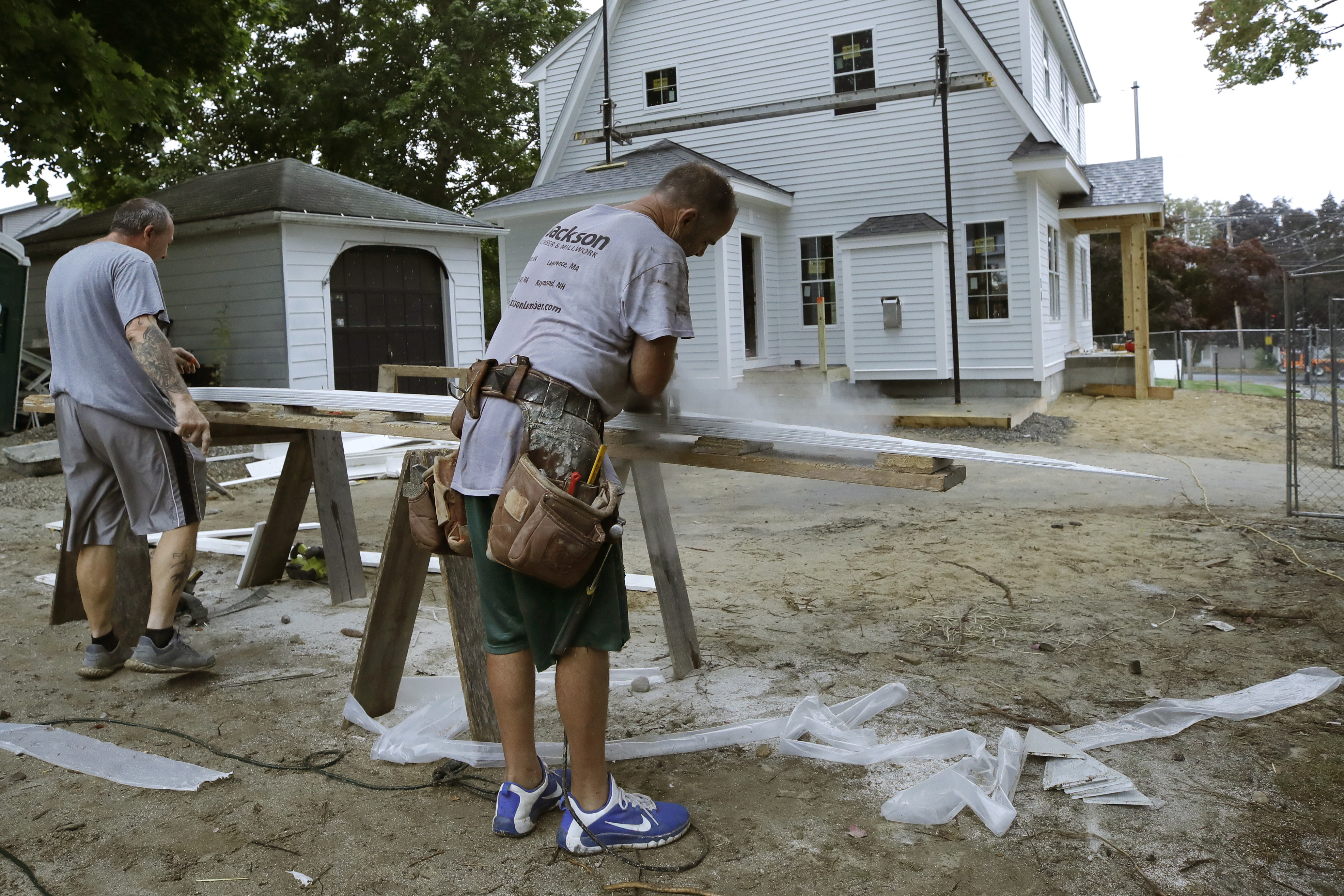 US construction spending rises 0.5% in September