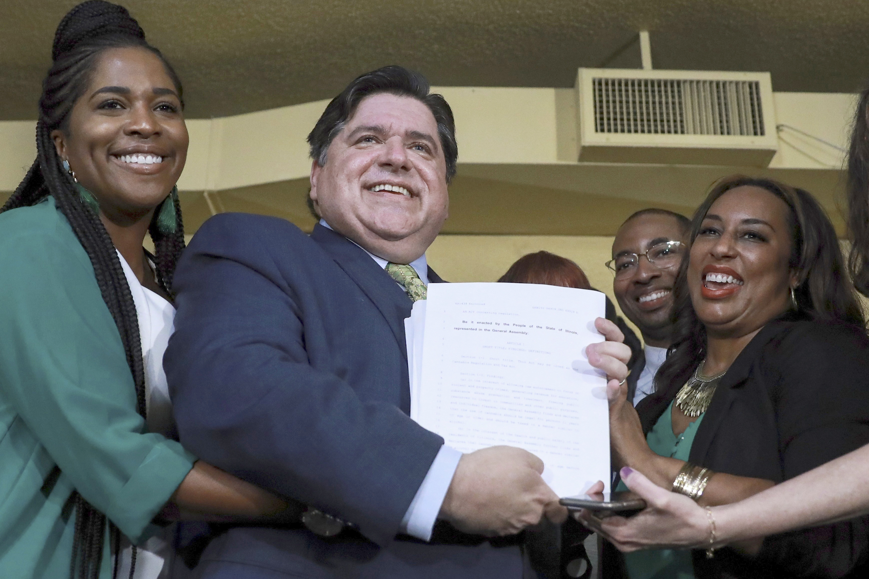 Illinois marijuana law aims to undo harm of war on the drug