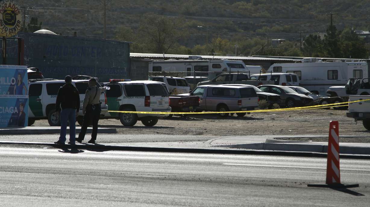 The Latest: Border agents chased man before deadly gunbattle