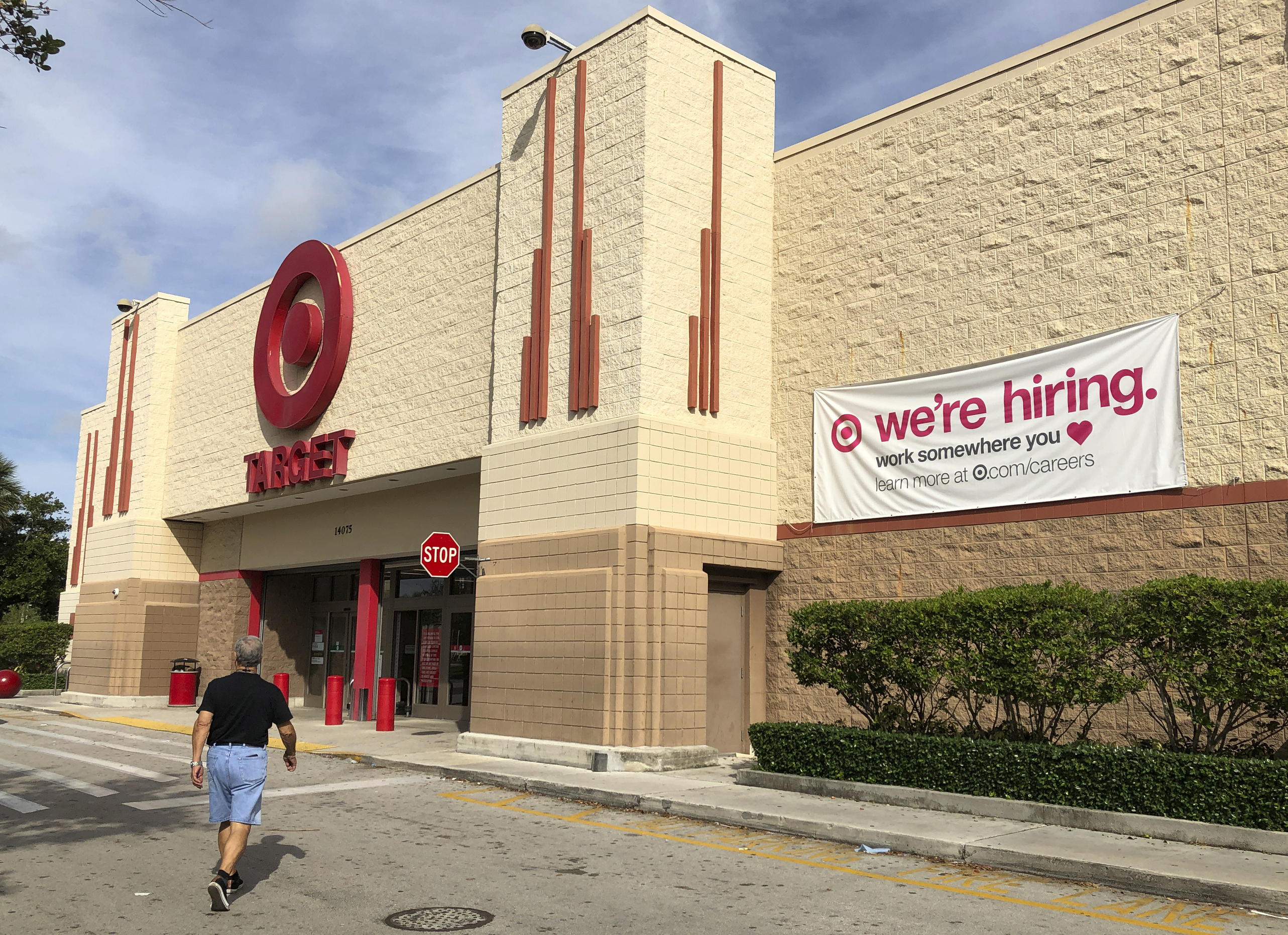 US job openings decline in September though remain healthy