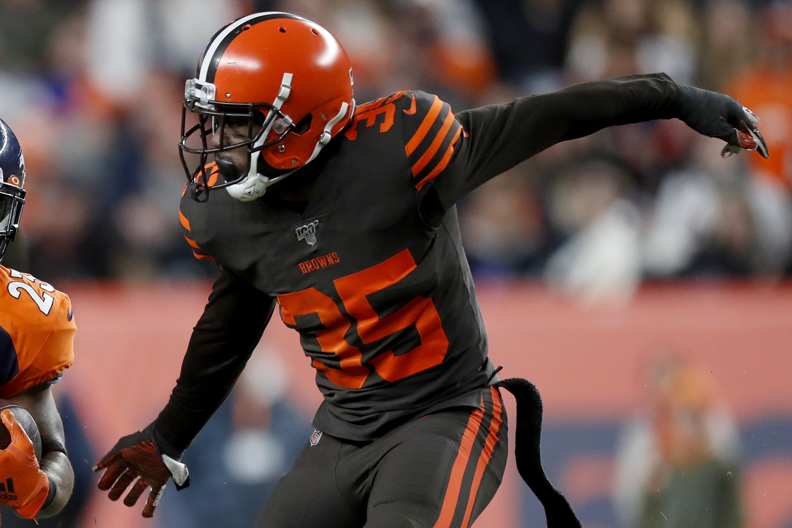 Former Browns safety Whitehead 'deeply regretful' for rant