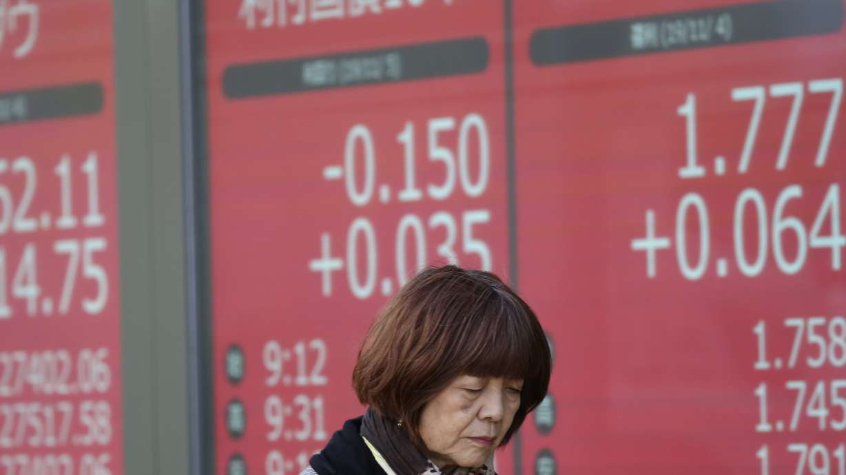 Global stocks higher as investors monitor US-China talks