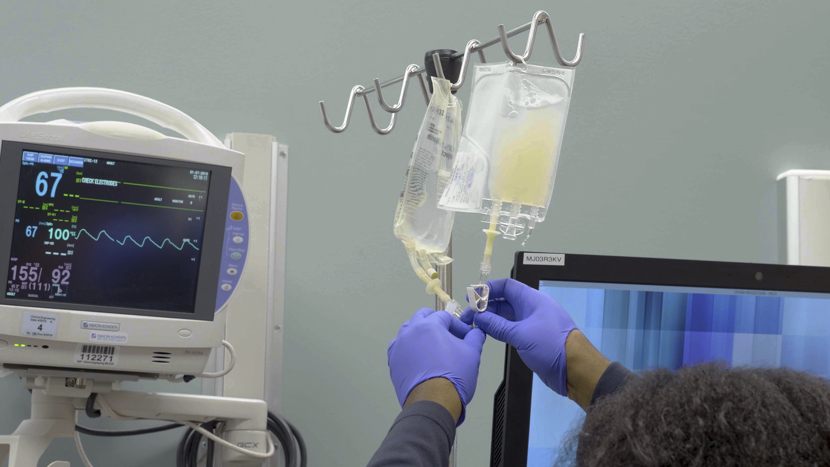 Doctors try CRISPR gene editing for cancer, a 1st in the US