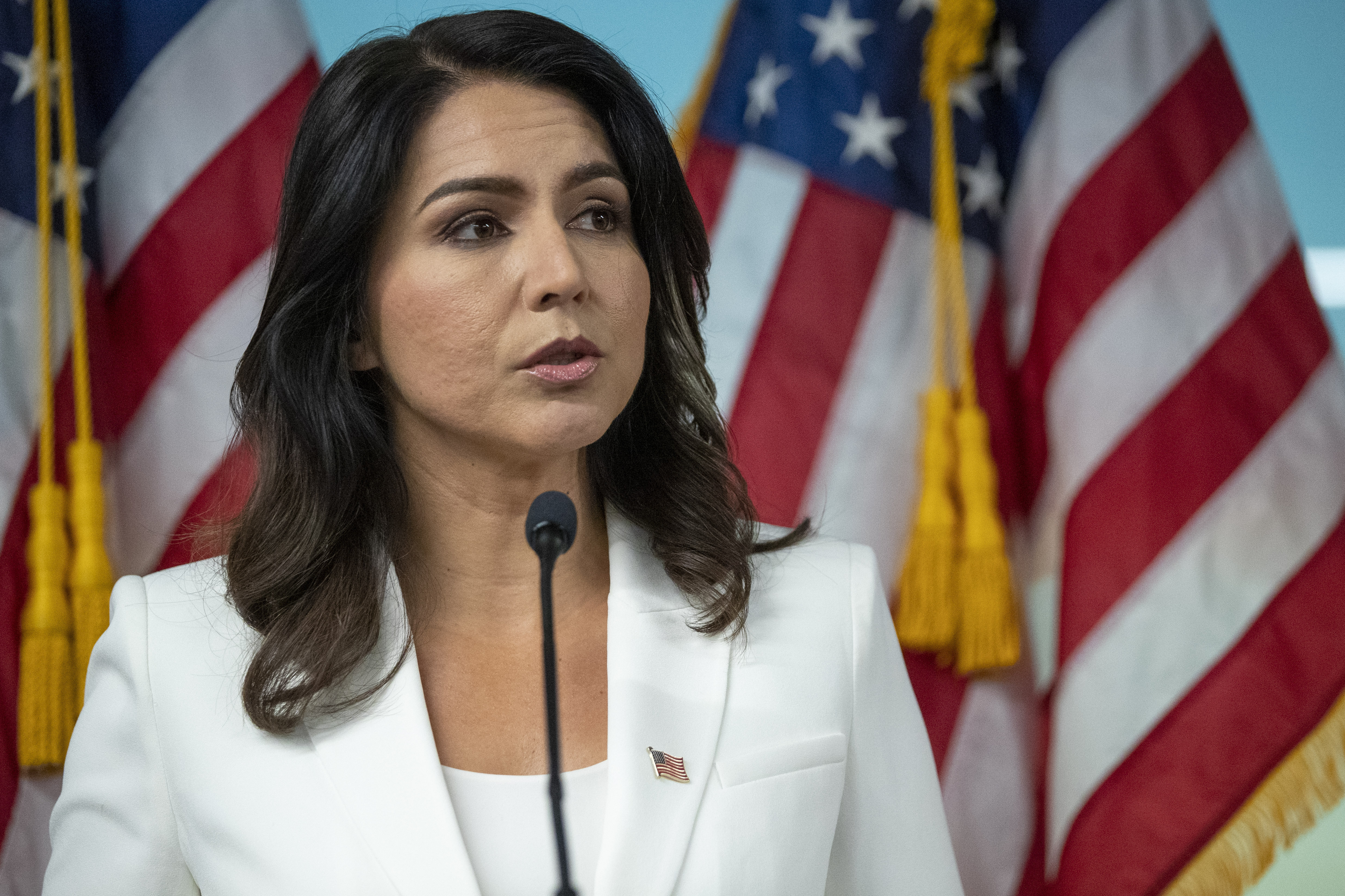 3rd-party bid? Gabbard's denials don't ease Democrats' fears