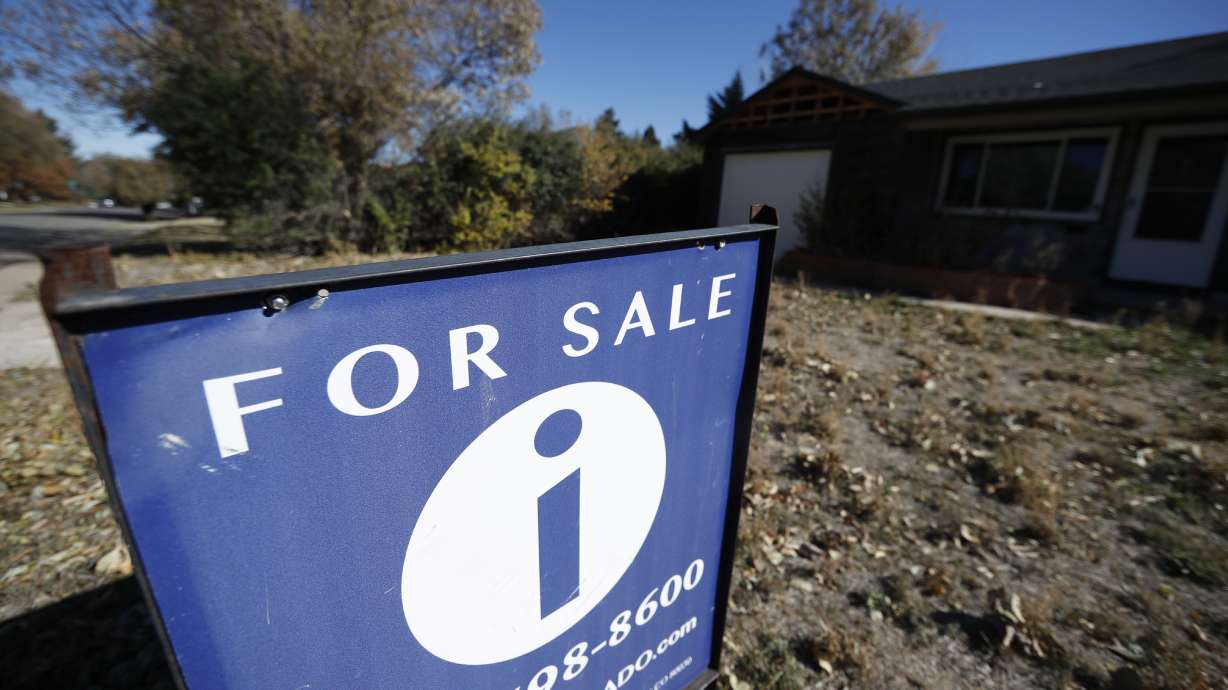 US mortgage rates fall this week from 3-month high