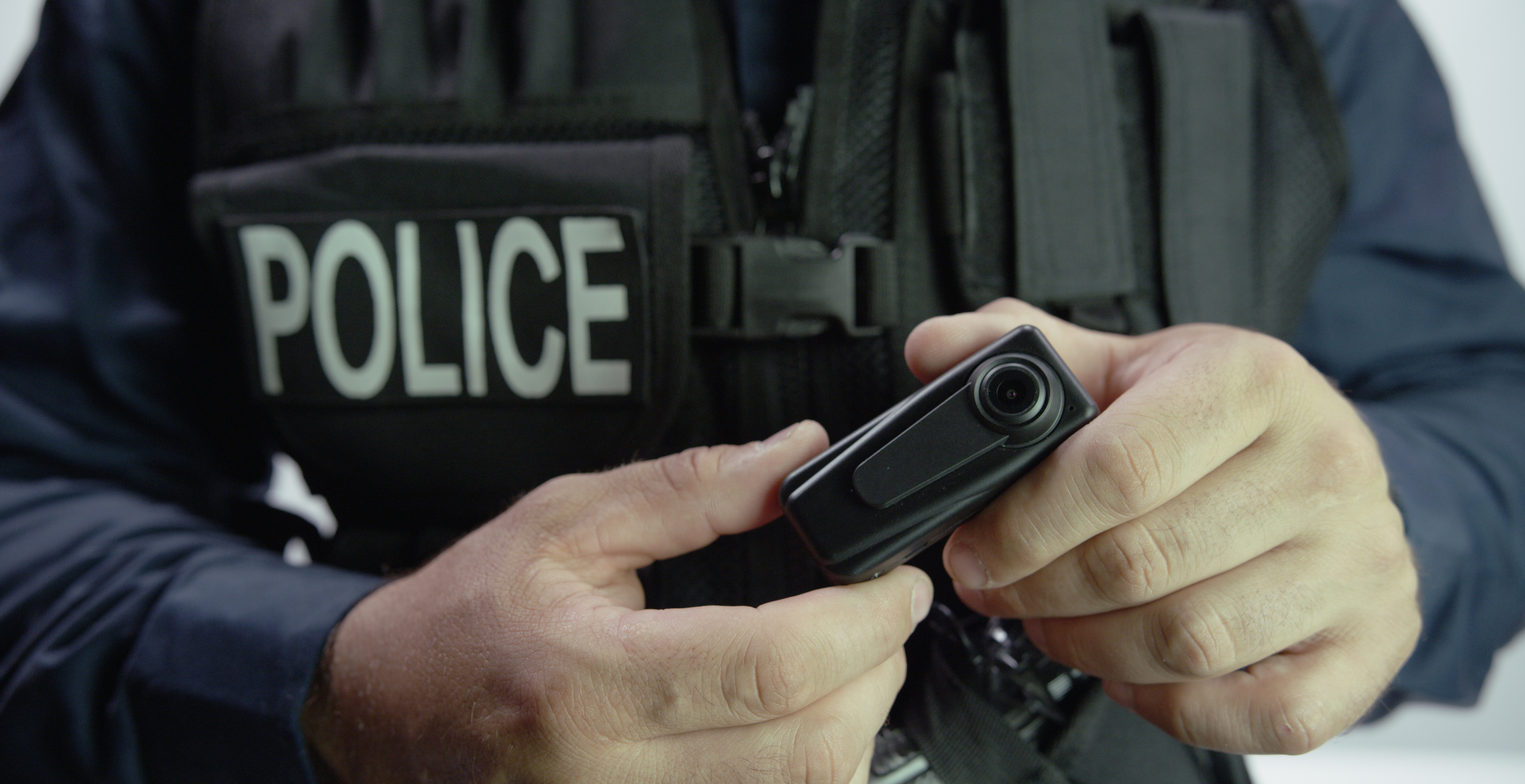 Local cops on federal task forces to wear body cams in Justice Department test program