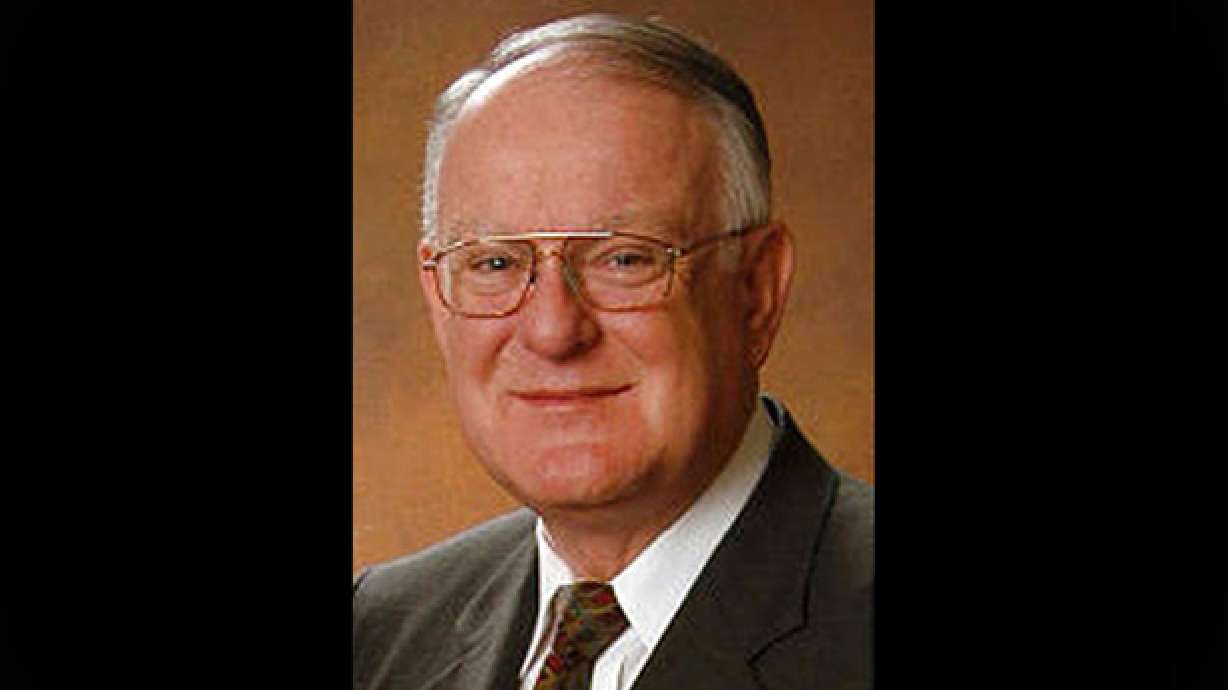 Former Idaho Falls doctor admits to using own sperm to inseminate multiple patients