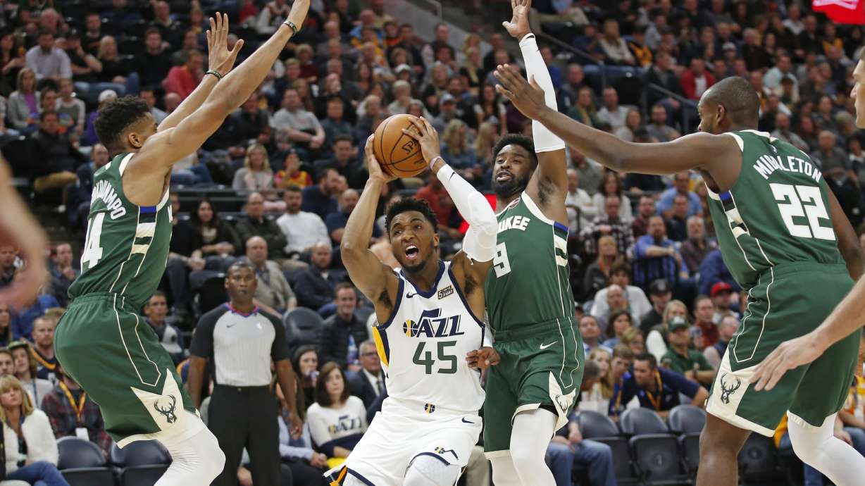 Bogdanovic hits 3 at buzzer, Jazz beat Bucks 103-100