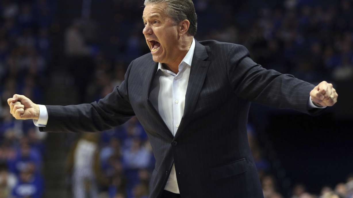 Kentucky new No. 1 in AP Top 25 after beating Michigan State