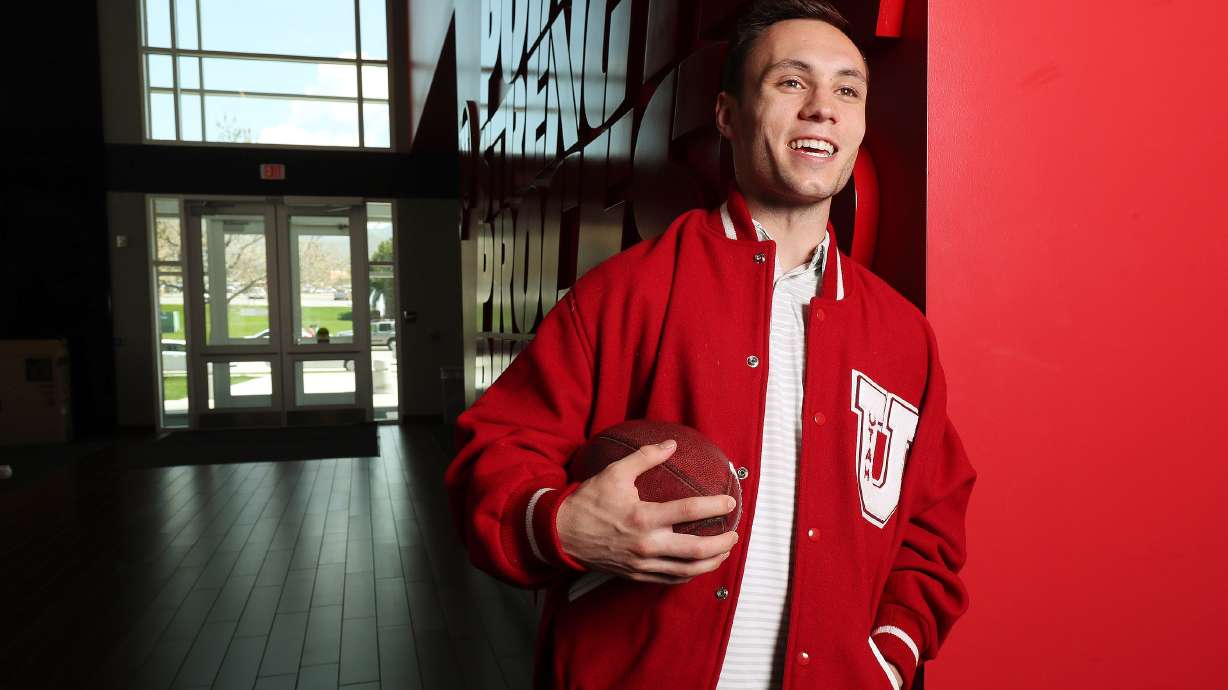 From scout team to coaching mentee, Britain Covey changing his role amid redshirt season