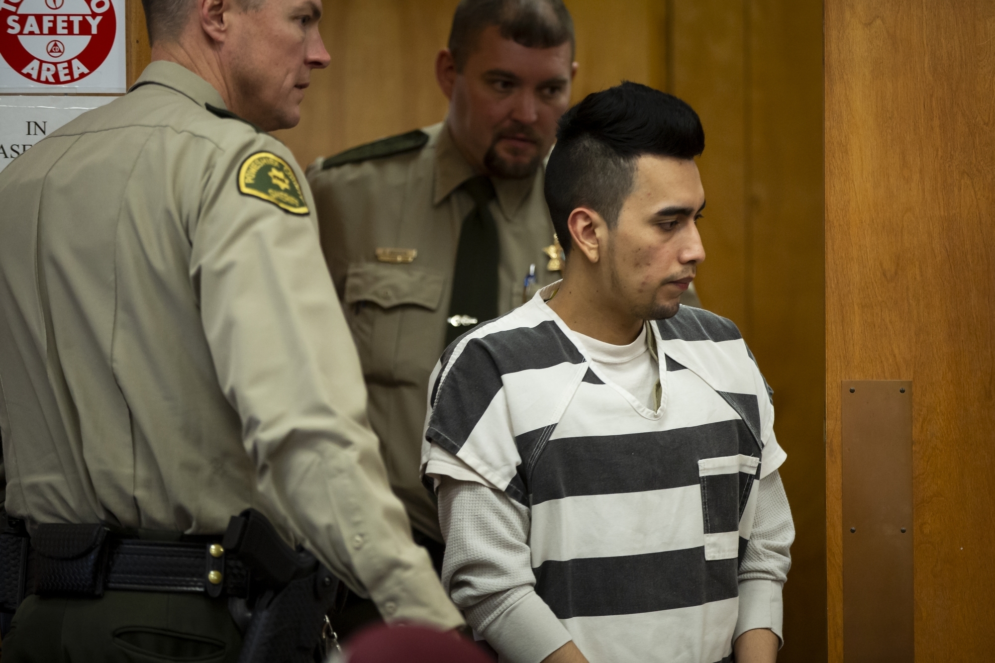 The Latest: Officer says Miranda failure was a mistake