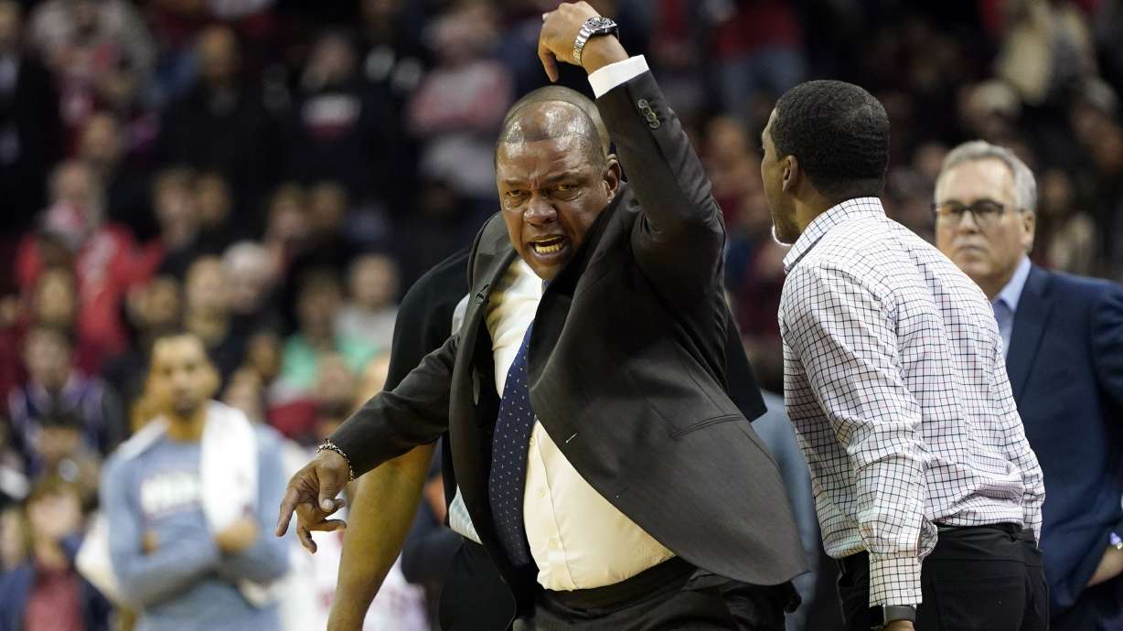 Harden scores 47 points, Rockets beat Clippers 102-93