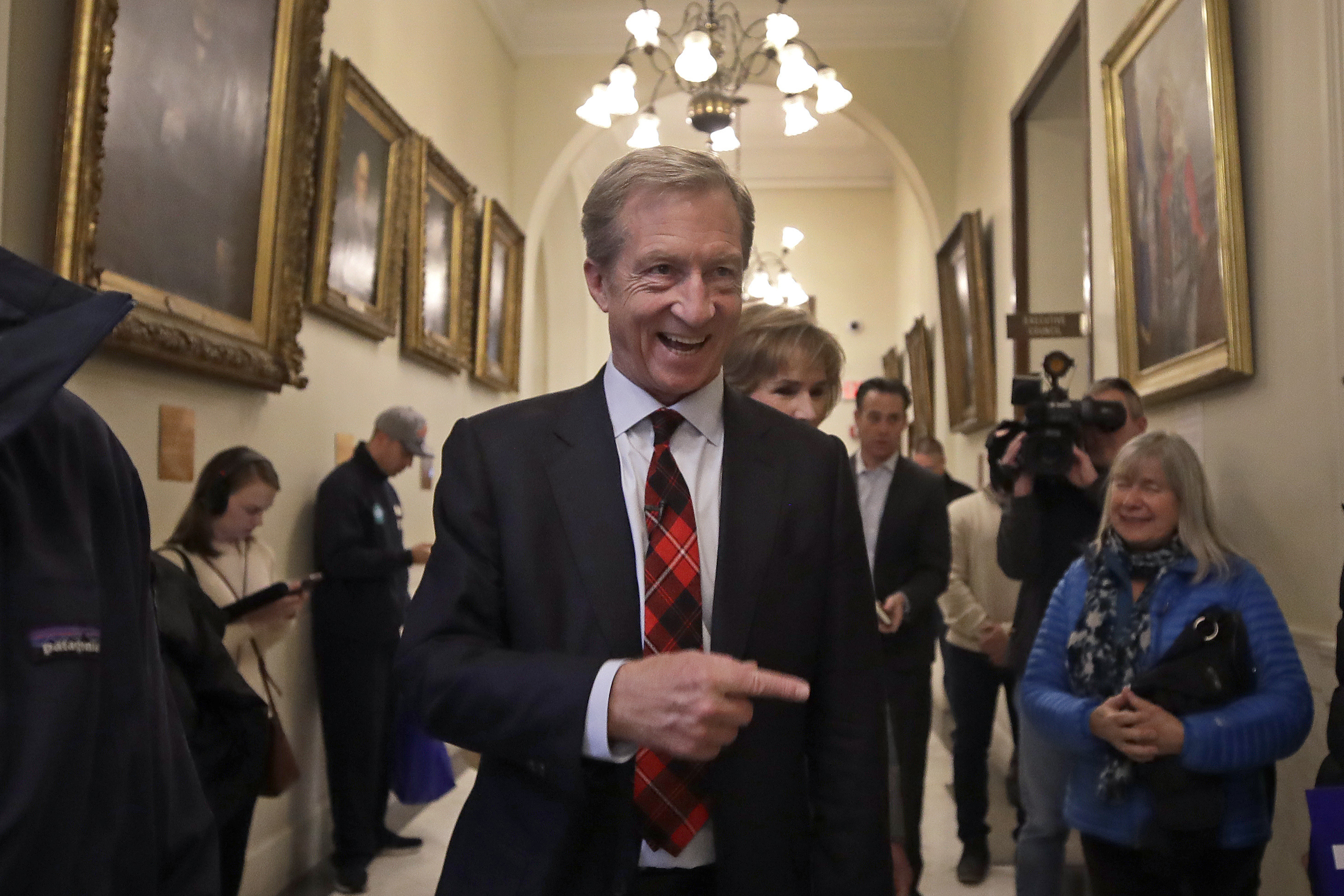 AP Interview: Steyer’s fortune fuels underdog 2020 campaign