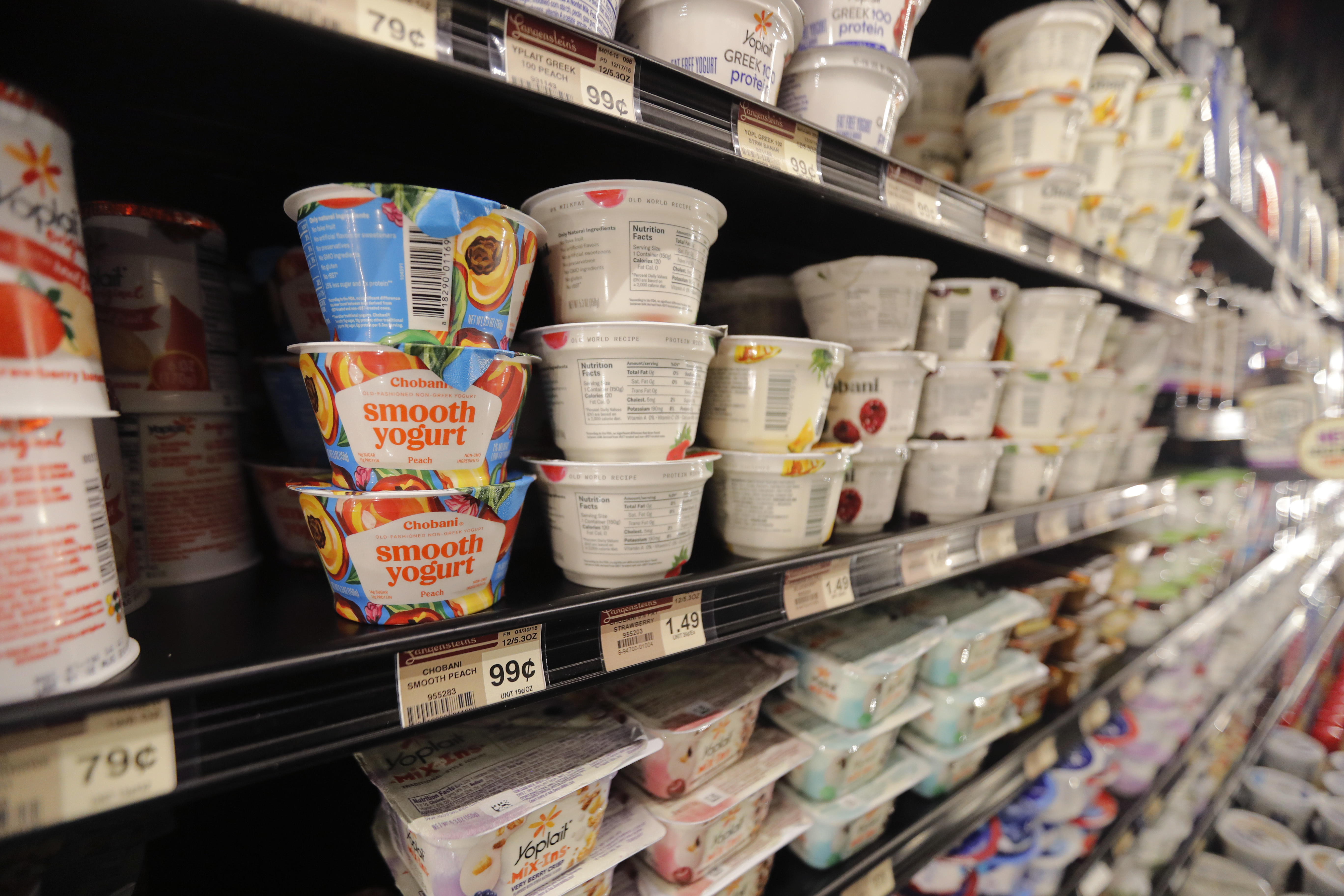 Chobani, others scramble to stop sliding US yogurt sales