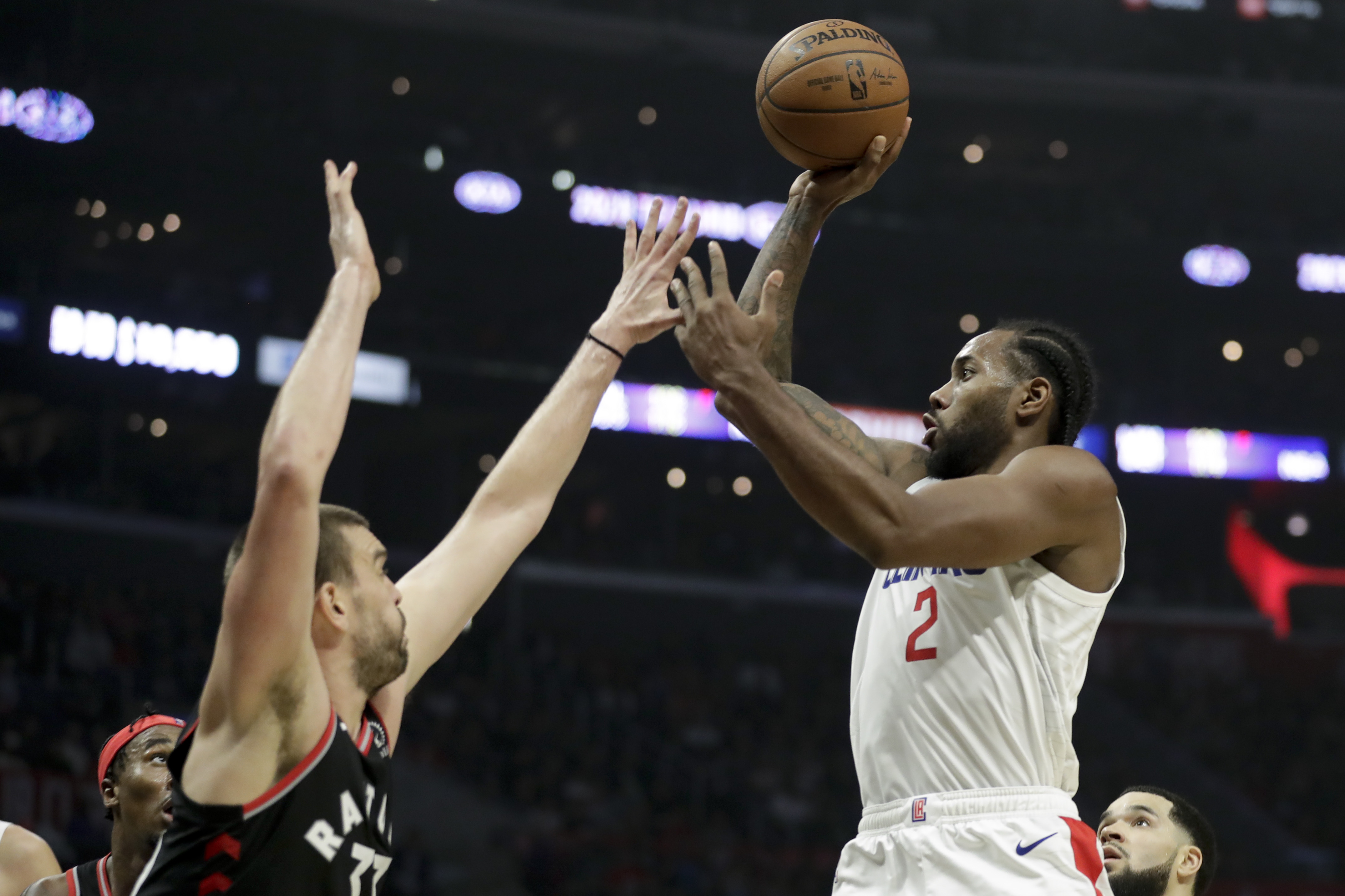 Leonard misses 3rd straight game for Clippers; George in