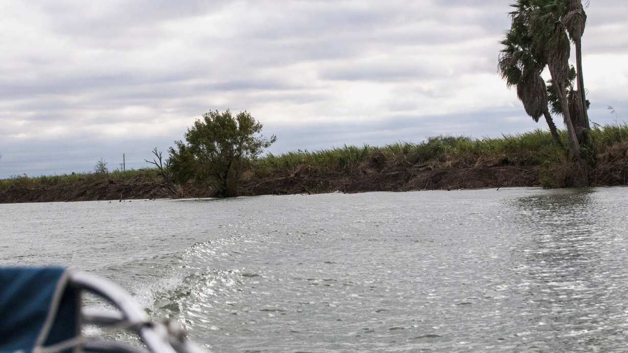 Border wall fundraiser to seek US approval on Texas project