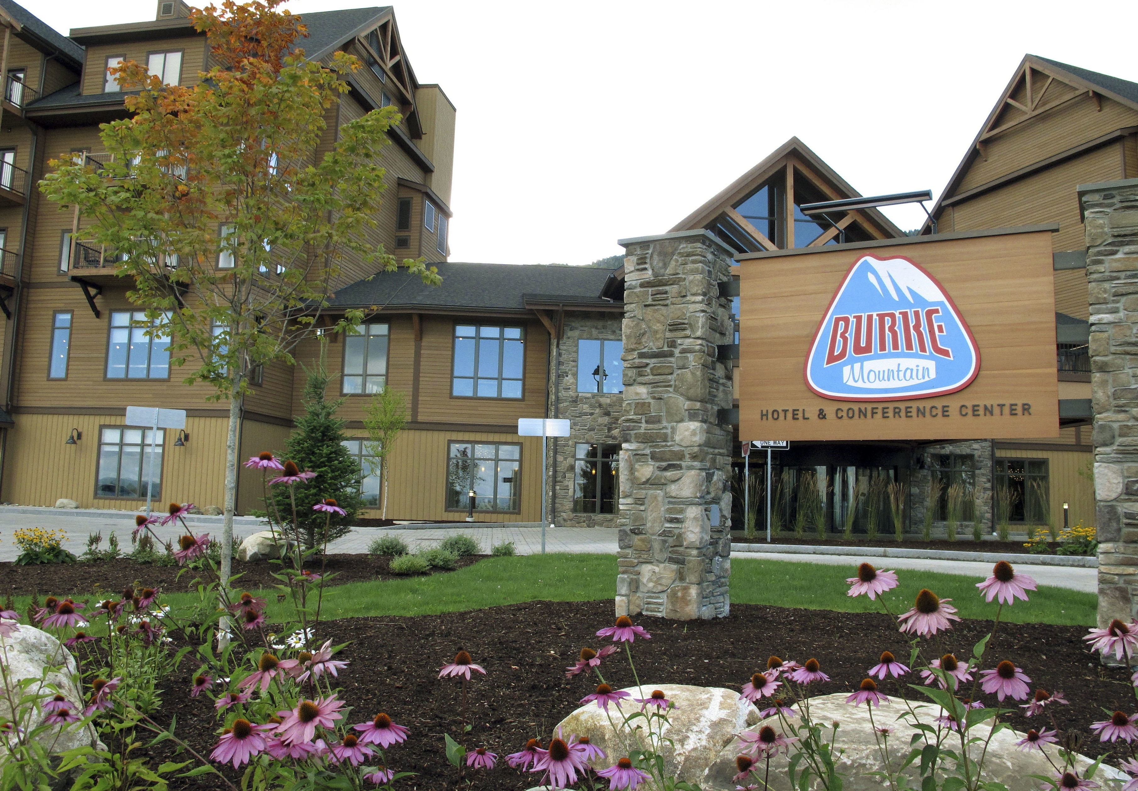 Foreign ski-area investors sue US over residency petitions