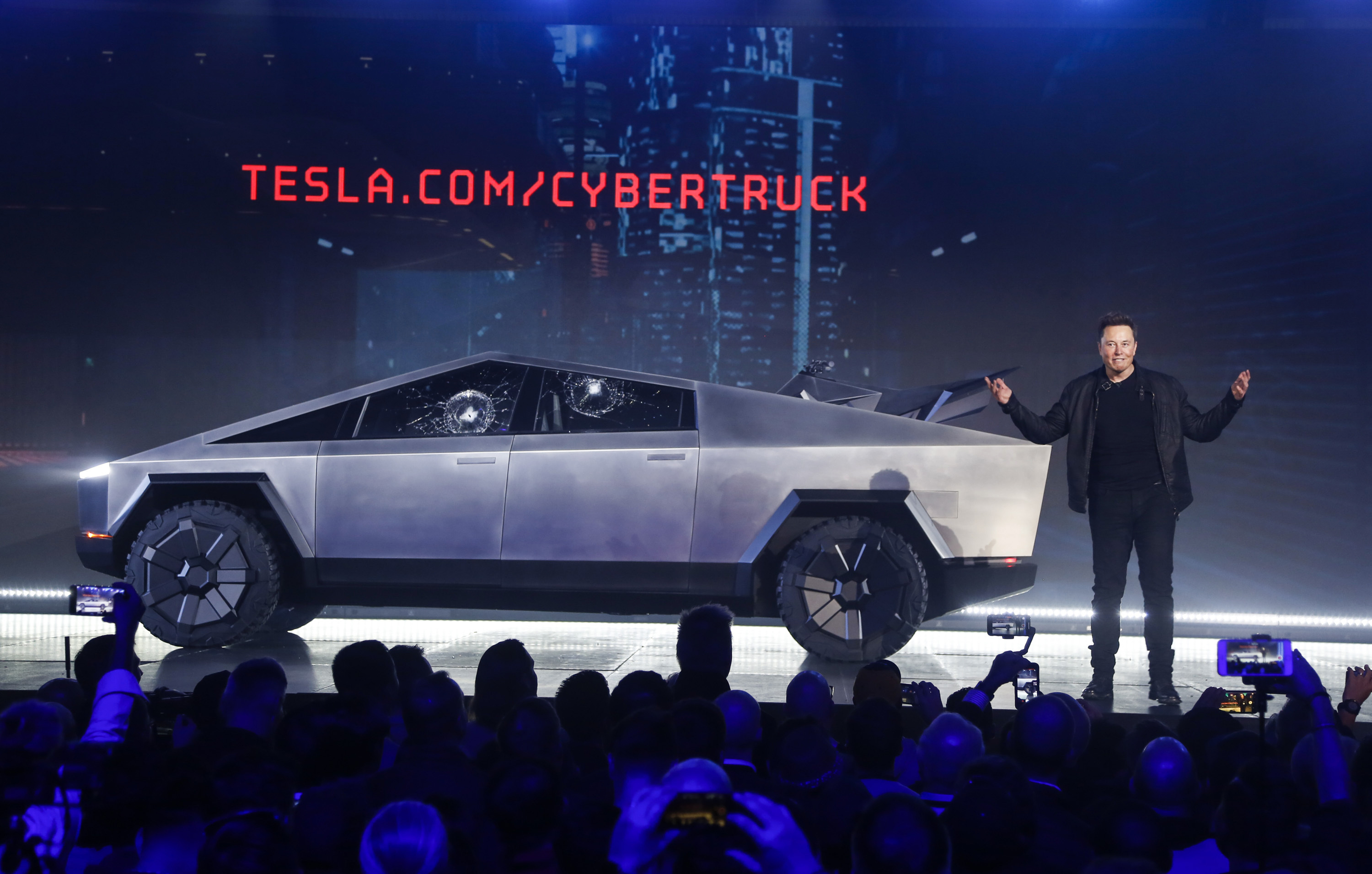 Tesla steers toward industry profit driver with a pickup