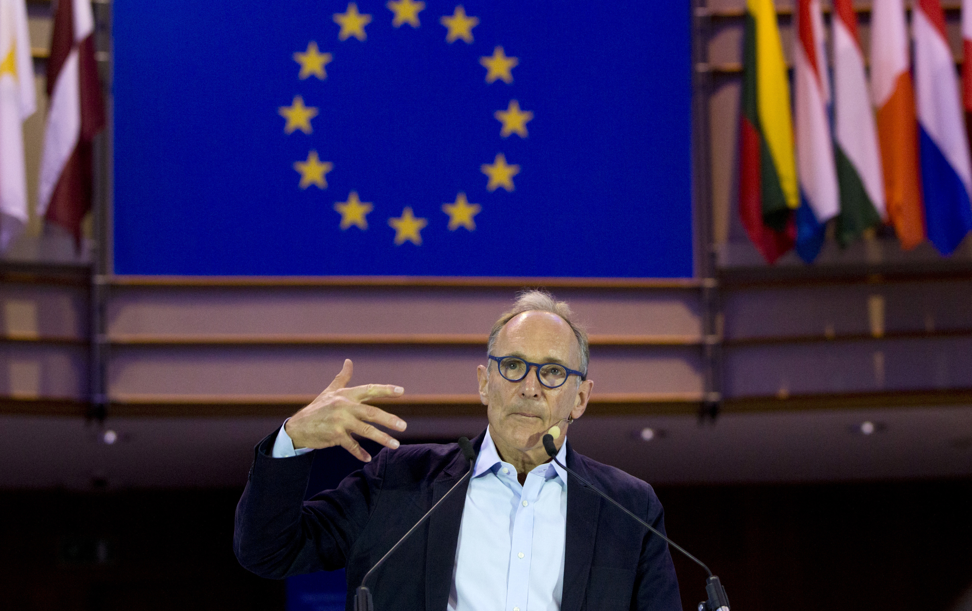 Web inventor has an ambitious plan to take back the net