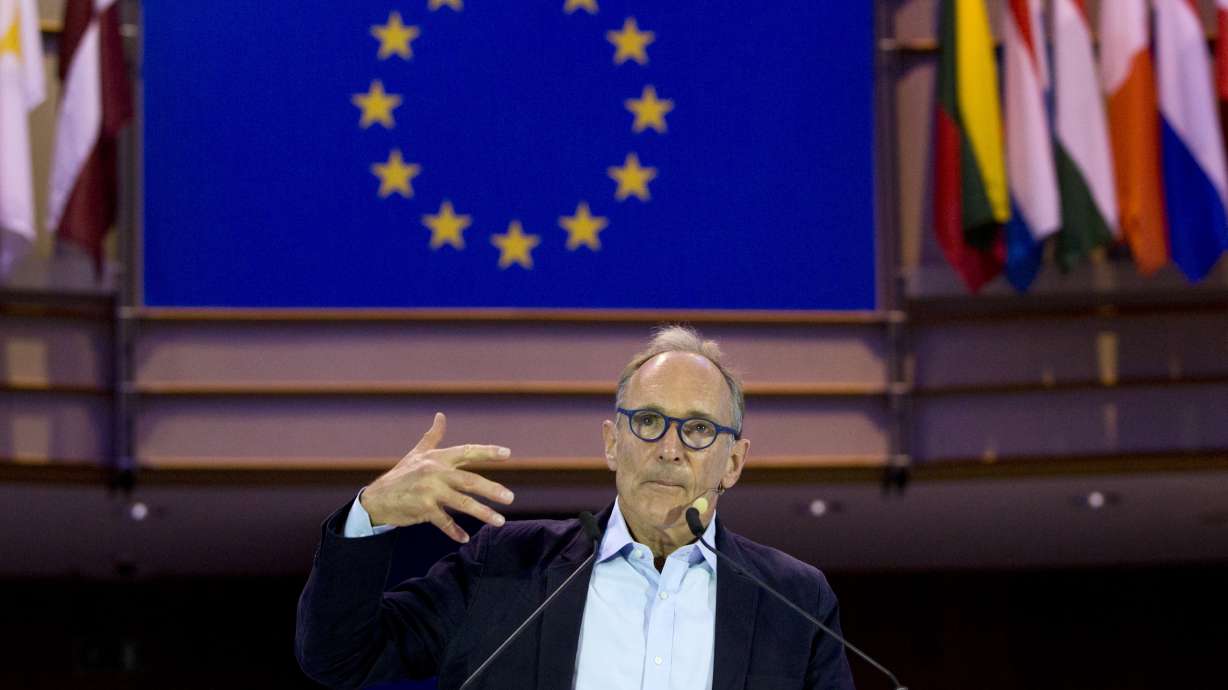 Web inventor has an ambitious plan to take back the net