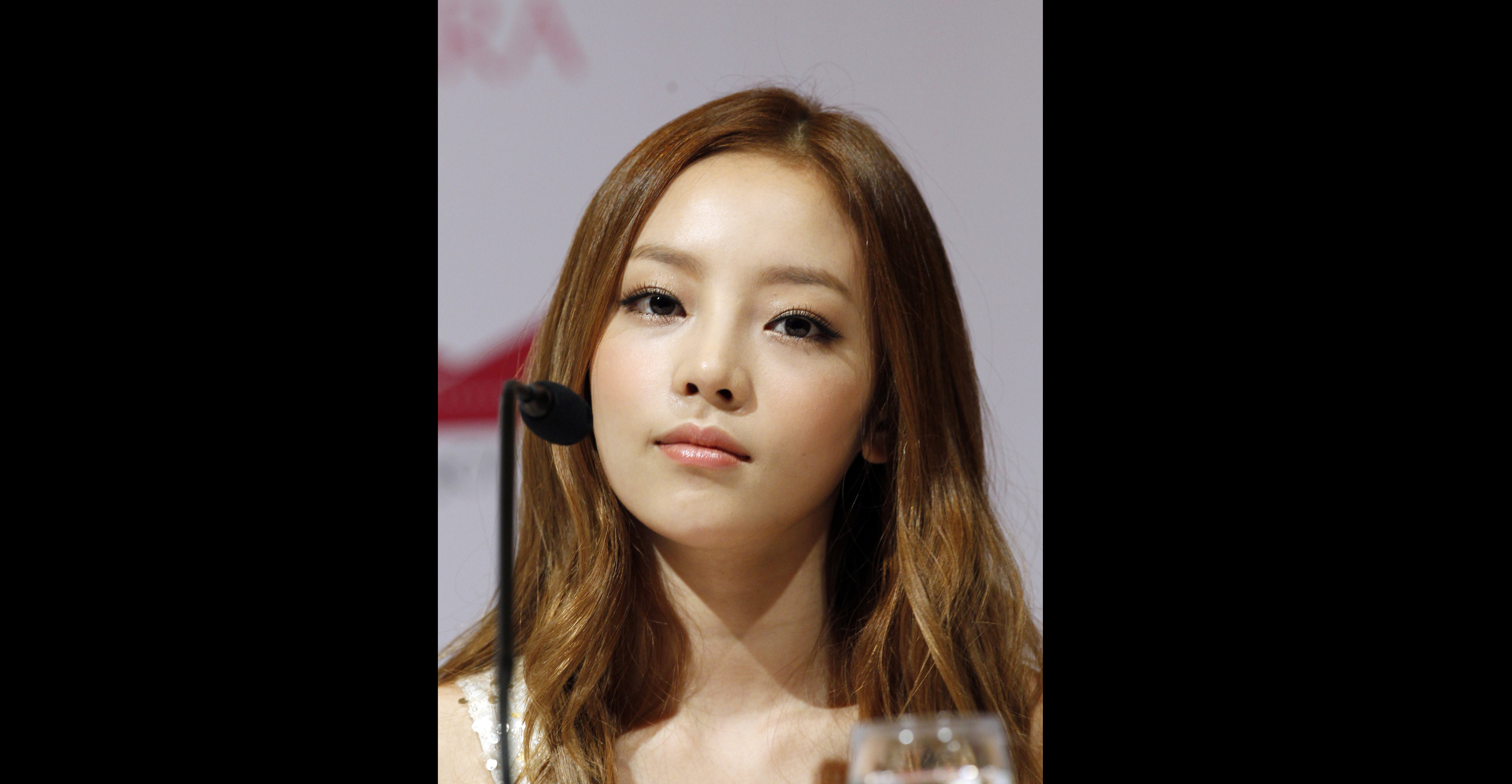 Singer Goo Hara’s death shines light on dark side of K-pop