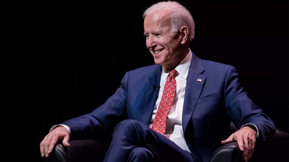 Biden wins South Carolina, hopes for Super Tuesday momentum