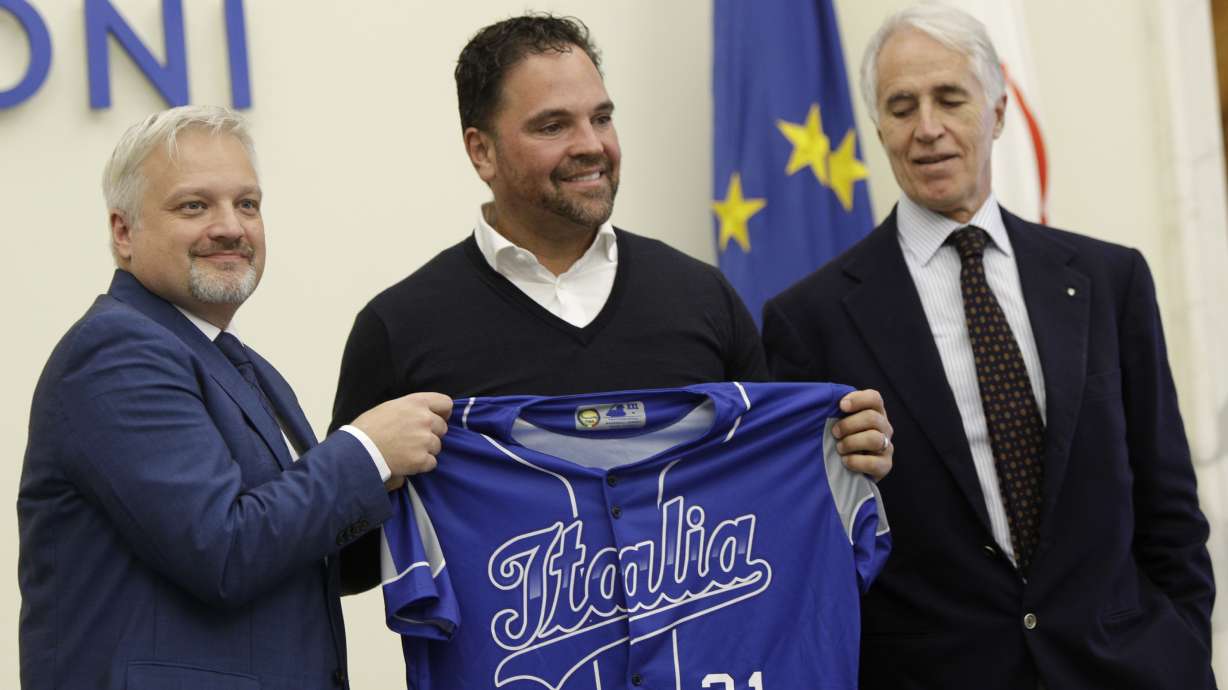 Mike Piazza taking cues from Tommy Lasorda for Italy’s team