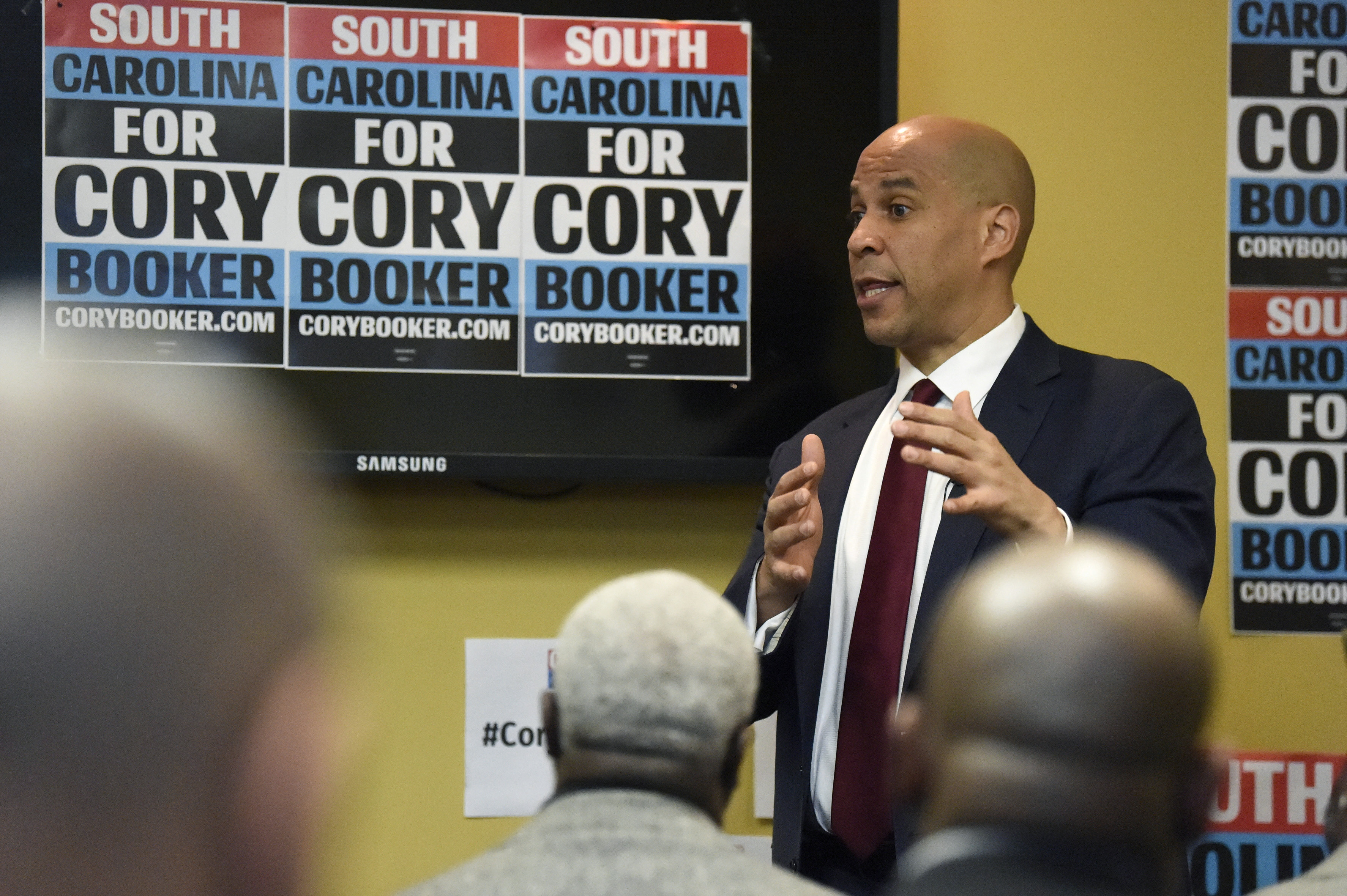 Booker extends 2020 campaign outreach to black men in South