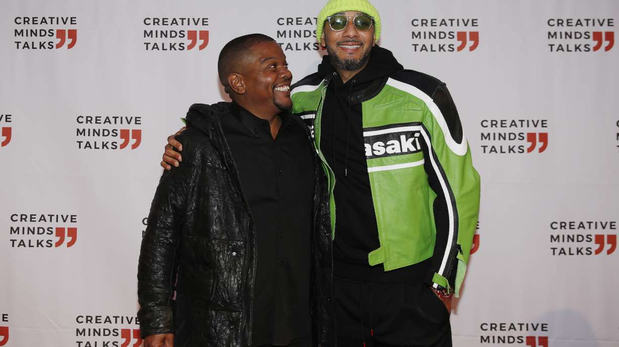 Did Michelle Obama veto first version of official portrait?