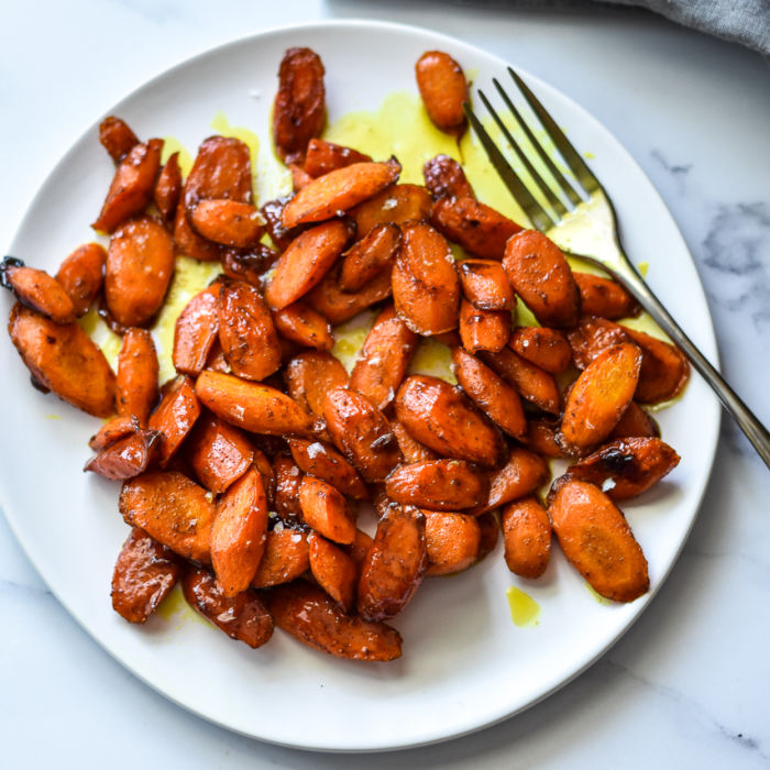 Sweet and spicy turmeric roasted carrots (Photo: Leanne Ray)