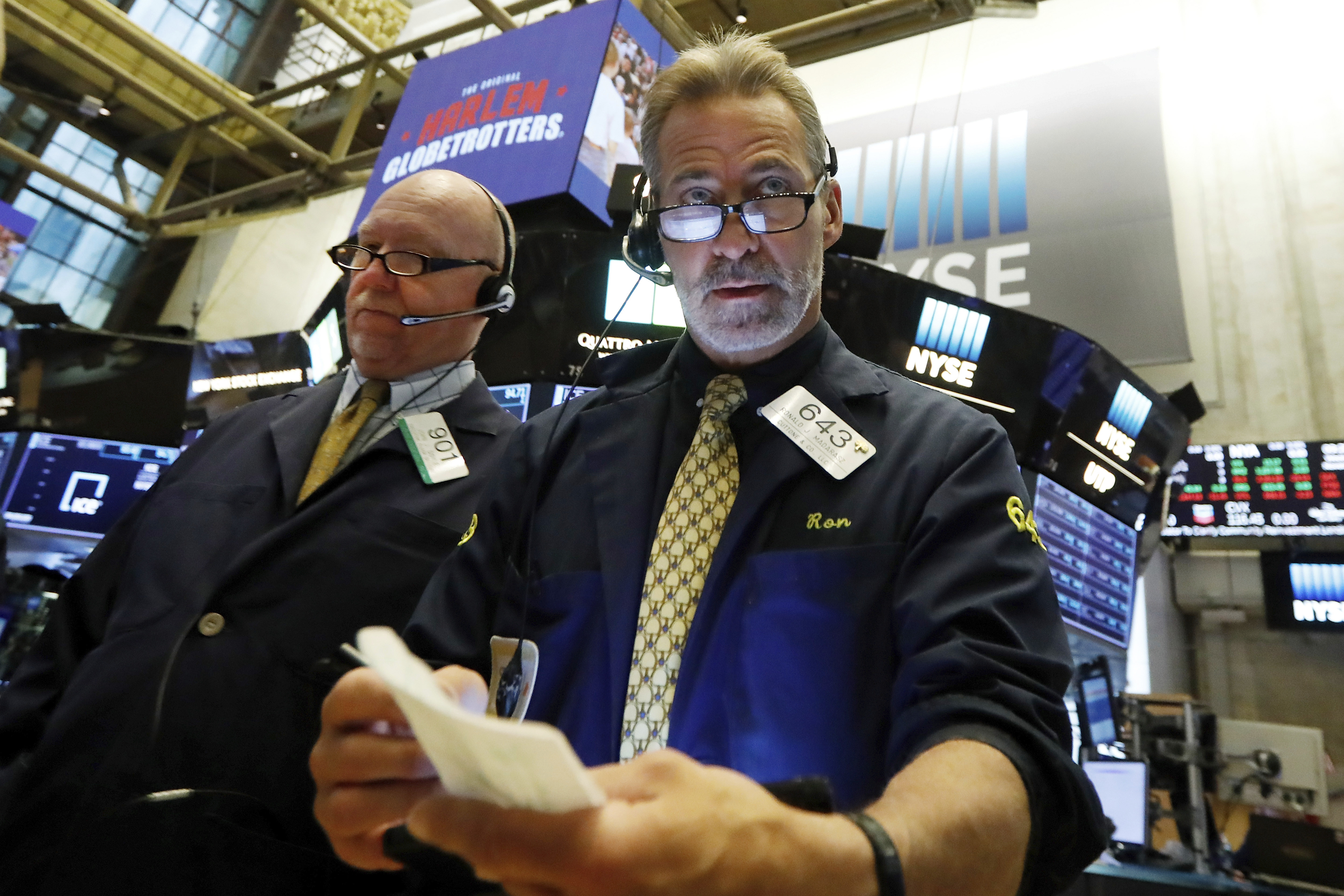 Asian shares rise on optimism about US-China trade deal