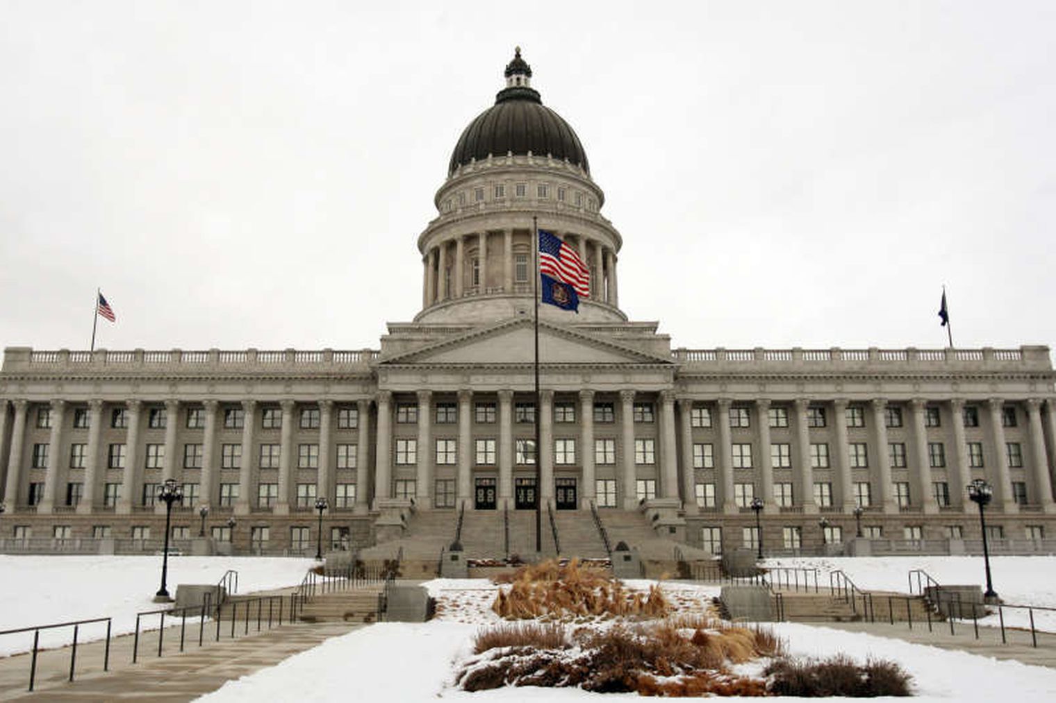 How bills in the 2020 Utah legislative session could affect your money and your health: Week 1 preview