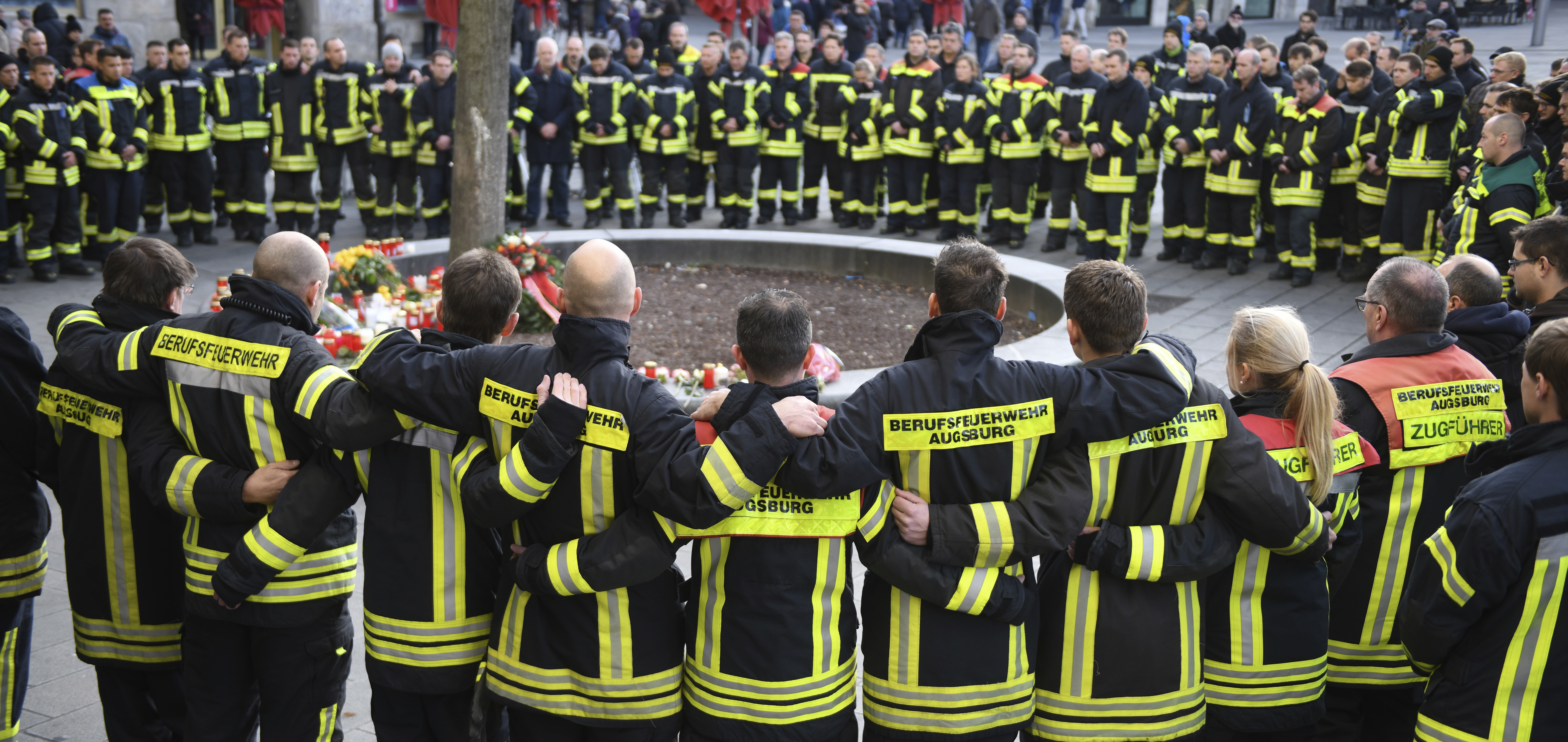 6 arrested after off-duty fireman is killed in Germany