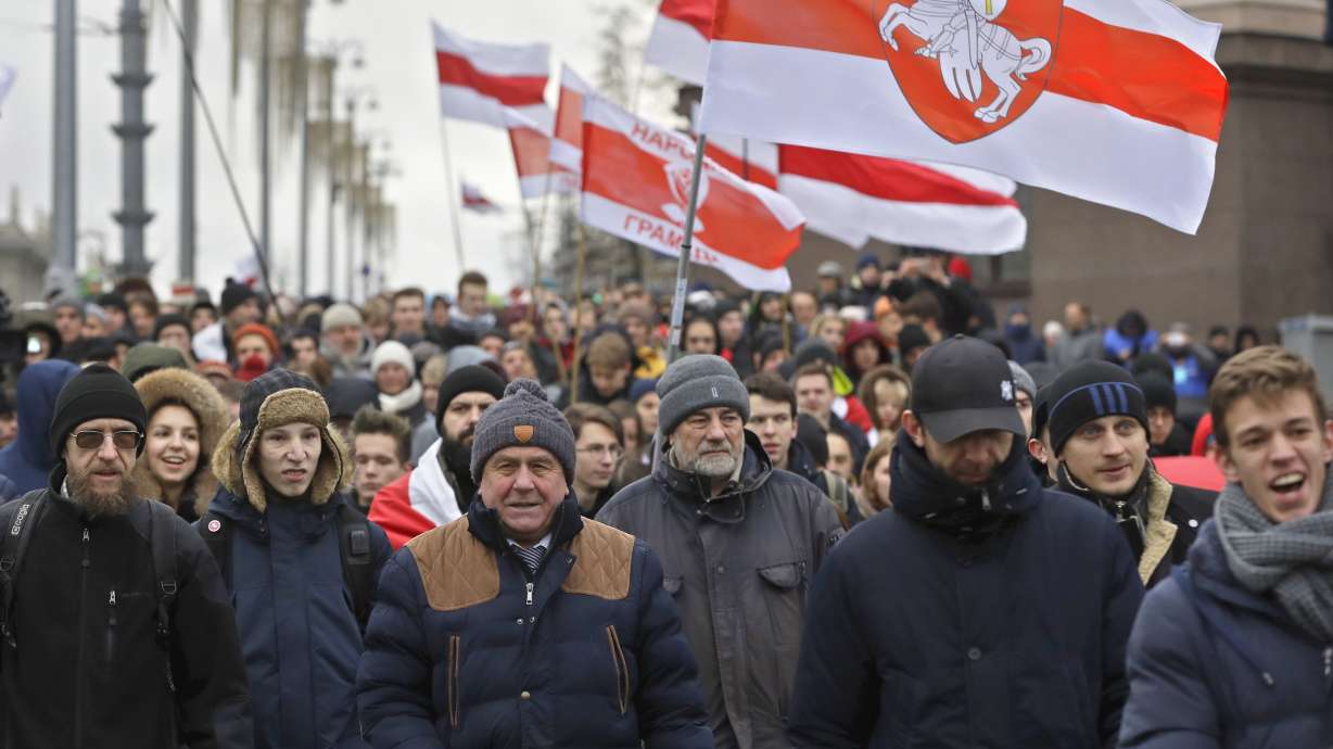 Protesters in Belarus against deeper ties with Moscow