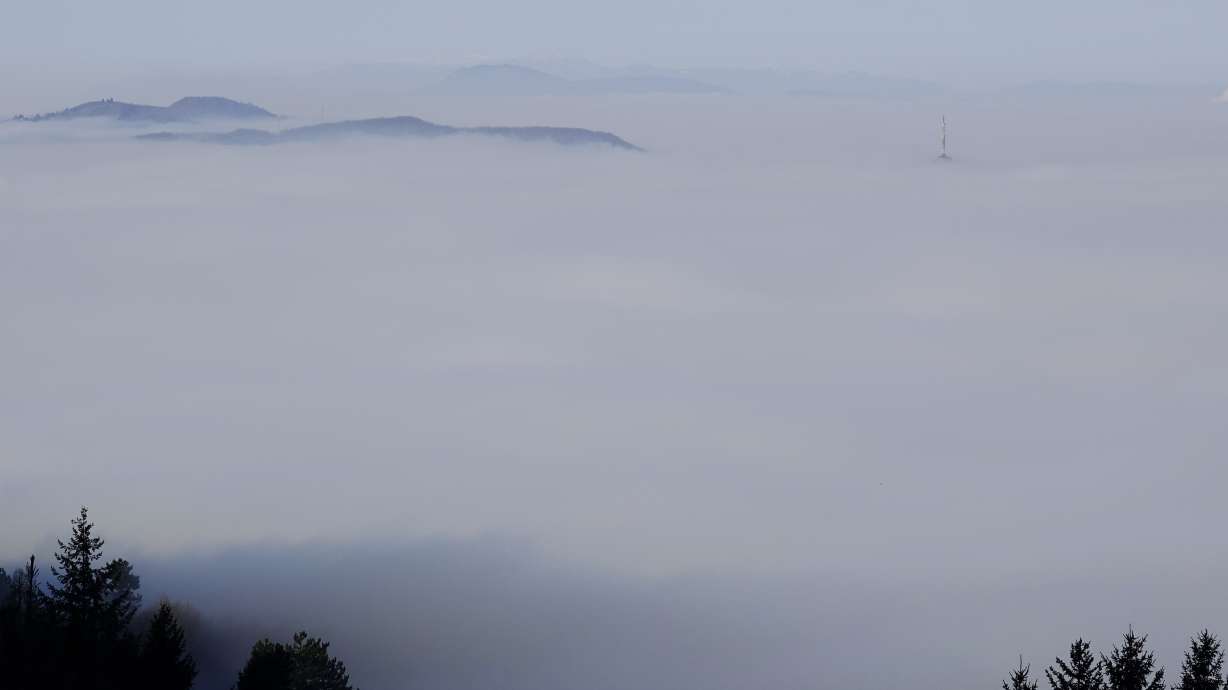 Bosnian capital of Sarajevo hit by dangerous air pollution
