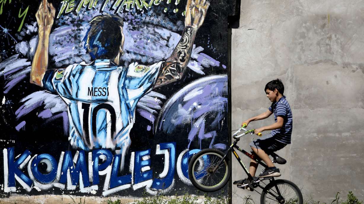 Messi's hometown offers emotional trip to his childhood