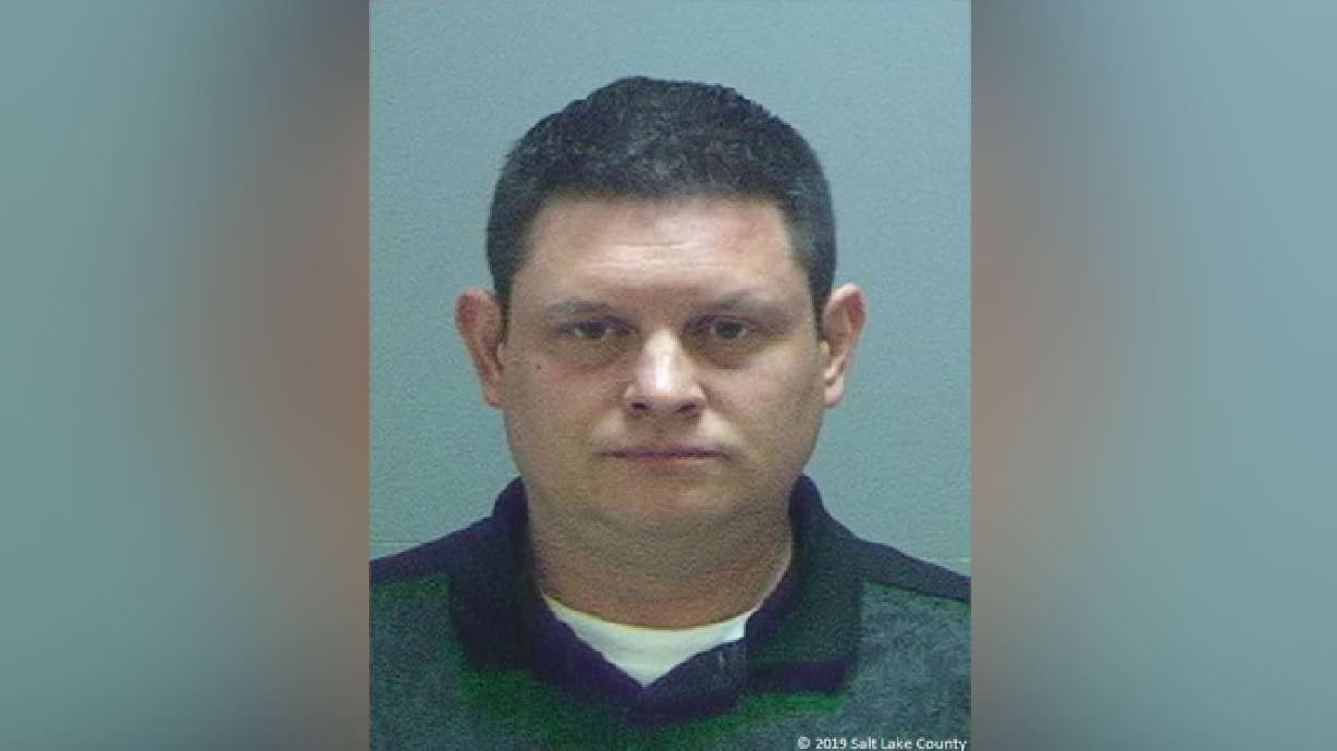 Utah figure skating official charged with enticing a minor