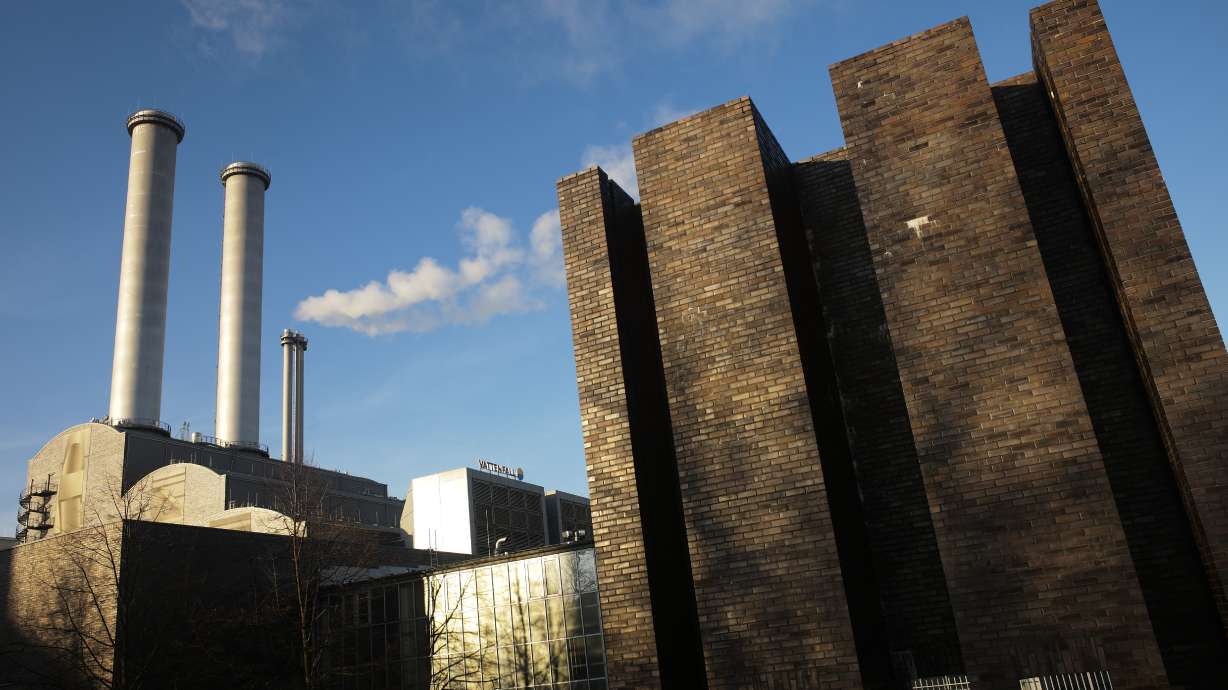 Germany set to agree higher CO2 price for transport, heating