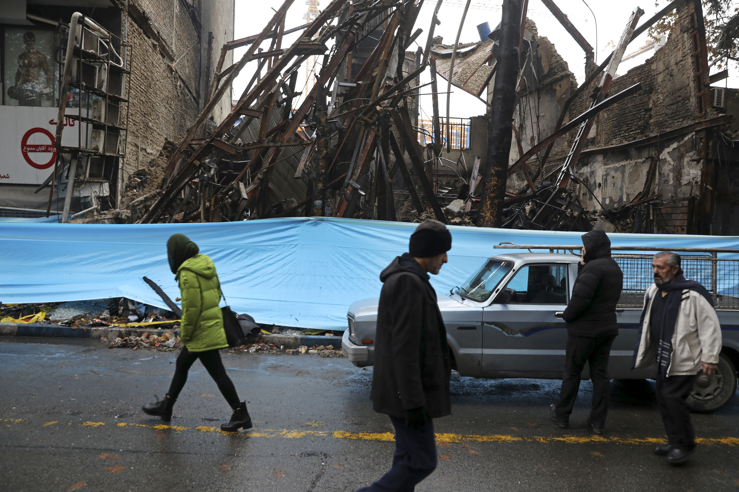 Amnesty raises to 304 number of Iranians killed in protests