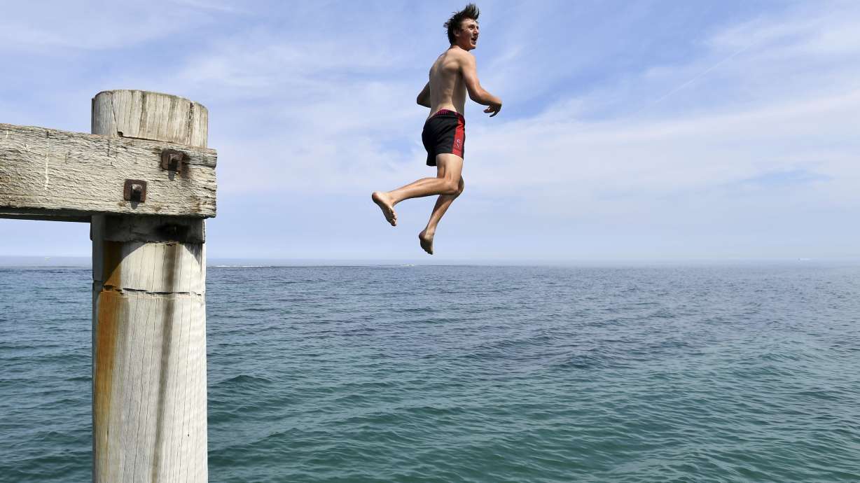 It's sizzling: Australia experiences hottest day on record