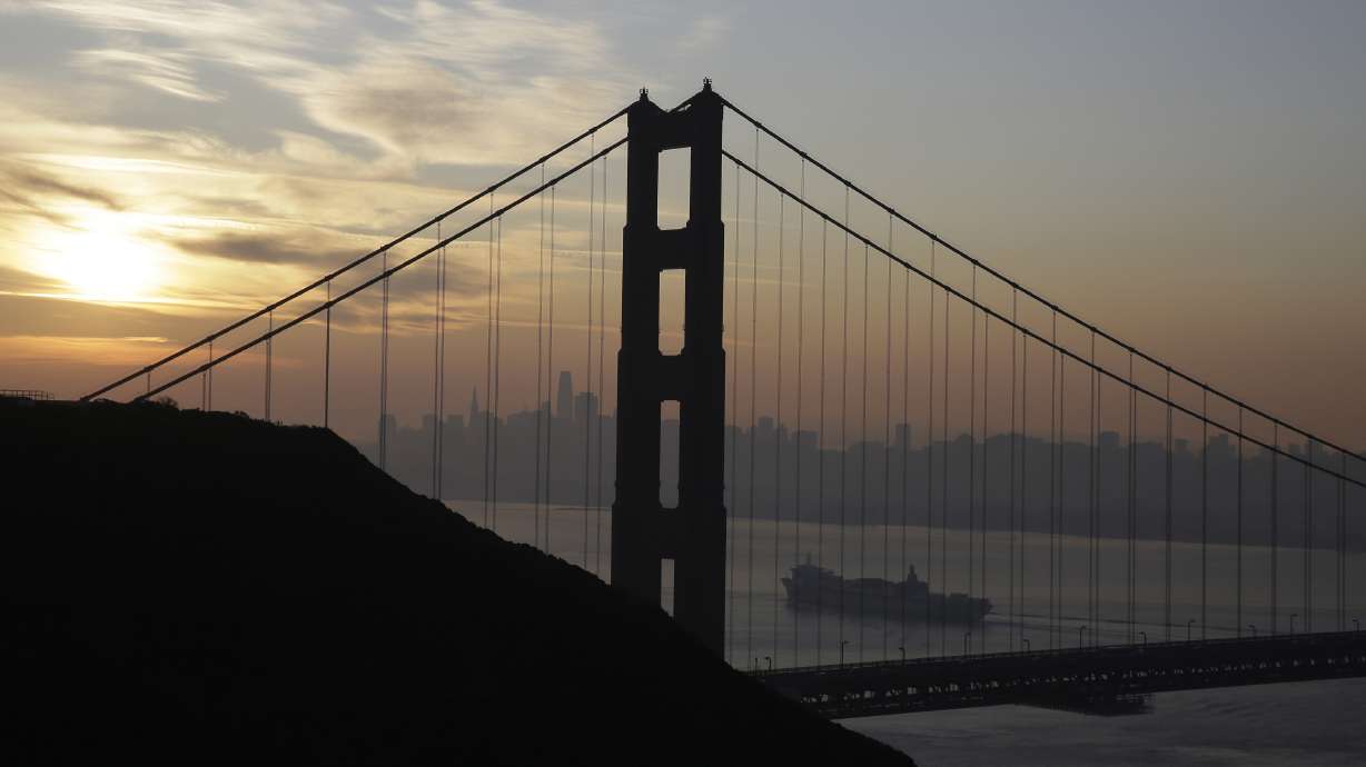 US economic growth and consumer spending show resilience