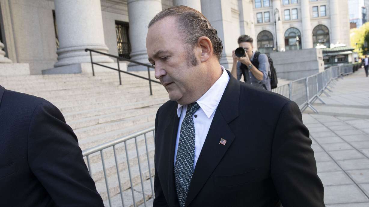 Giuliani pals leveraged GOP access to seek Ukraine gas deal