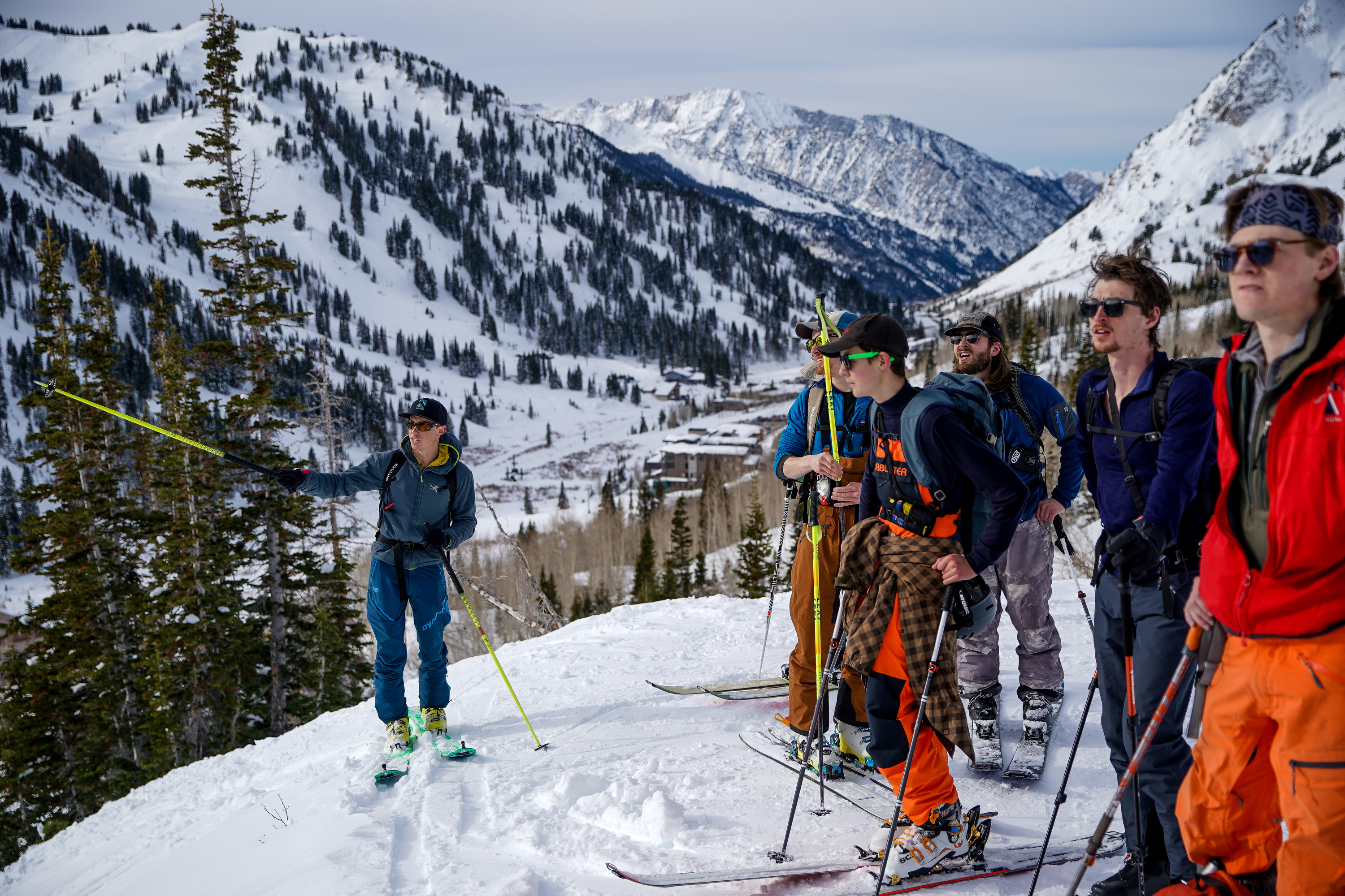 Utah Mountain Adventures Guide Joseph Hobby, left, talks to clients during a level 1 avalanche course in the Grizzly Gulch area of Little Cottonwood Canyon, near Alta, on Saturday, Dec. 21, 2019. (Photo: Spenser Heaps, KSL)