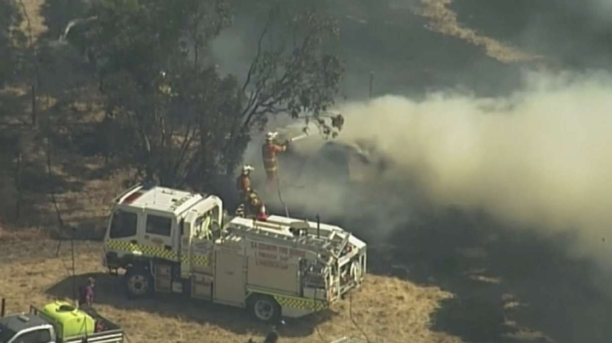 Australia firefighters brace for extreme heatwave at weekend