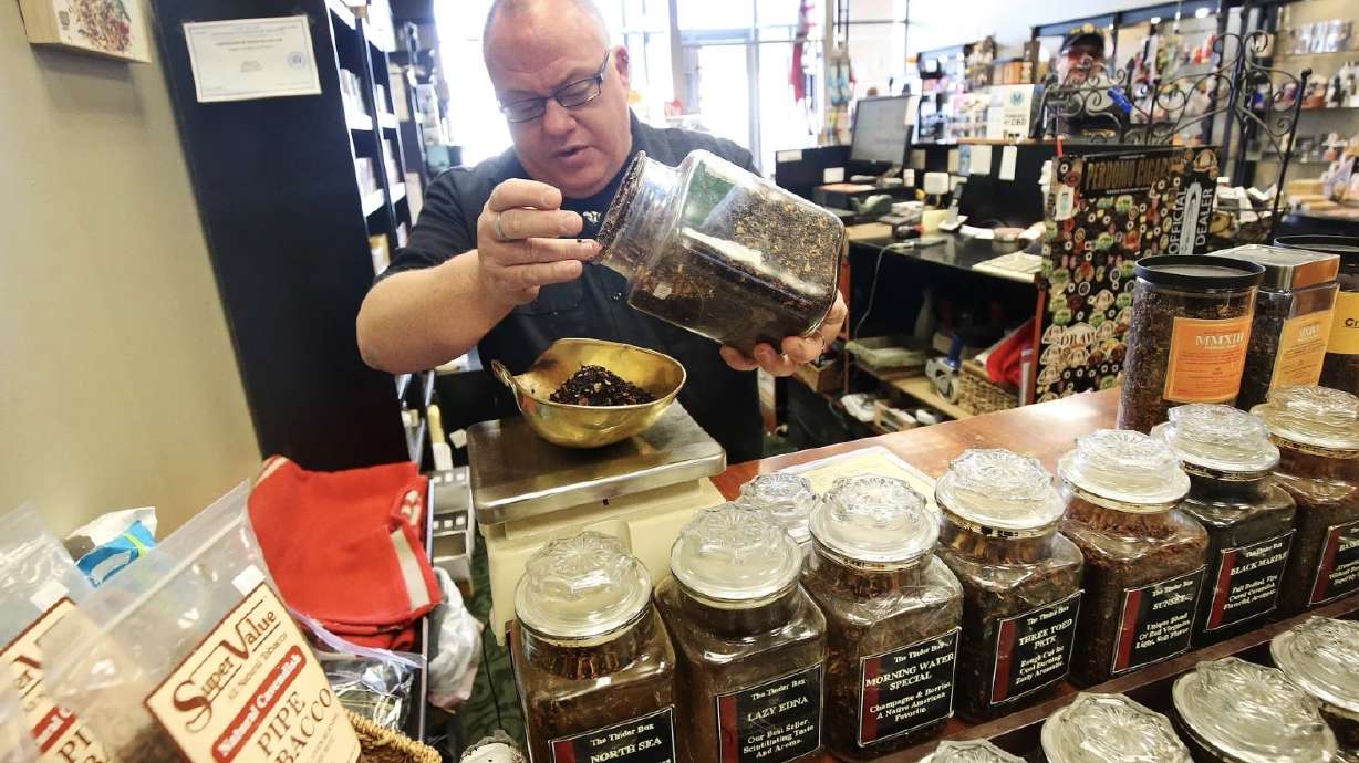 Utah retailers halt tobacco sales to those under 21 amid confusion over new law