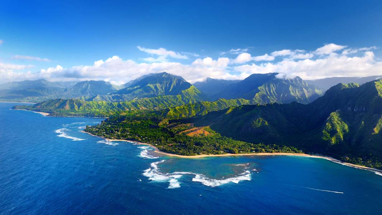 Officials confirm no survivors from Hawaii helicopter crash