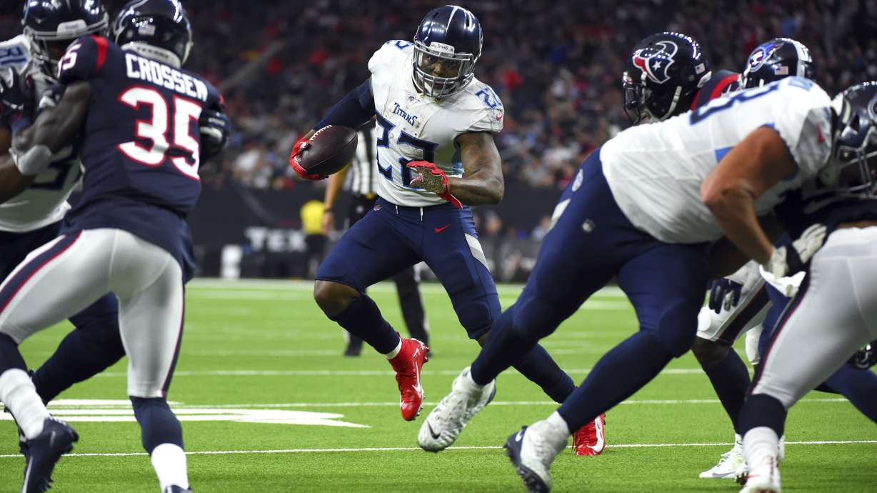 Titans clinch playoff spot with 35-14 win over Texans